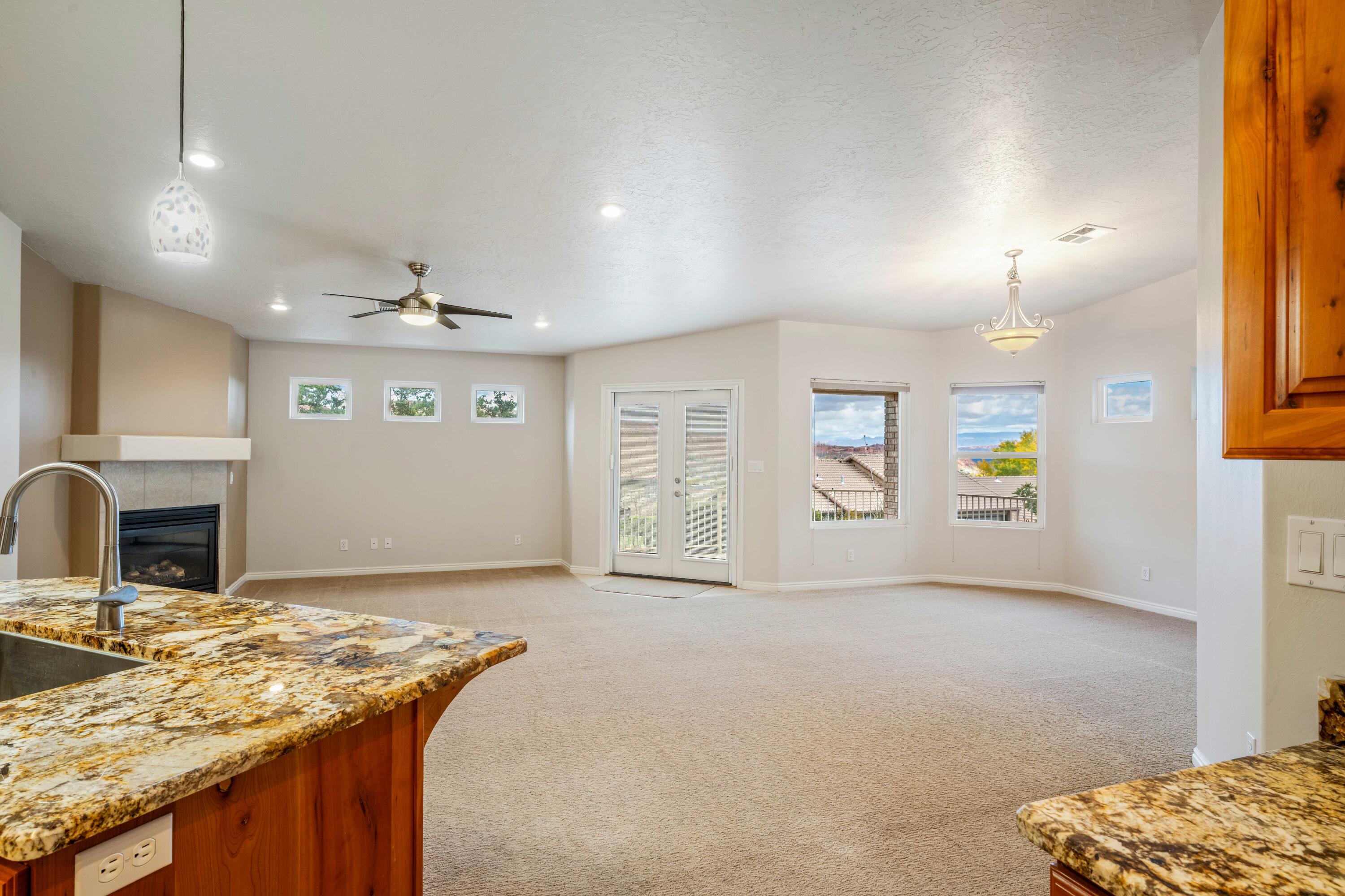 445 N Northridge Ave