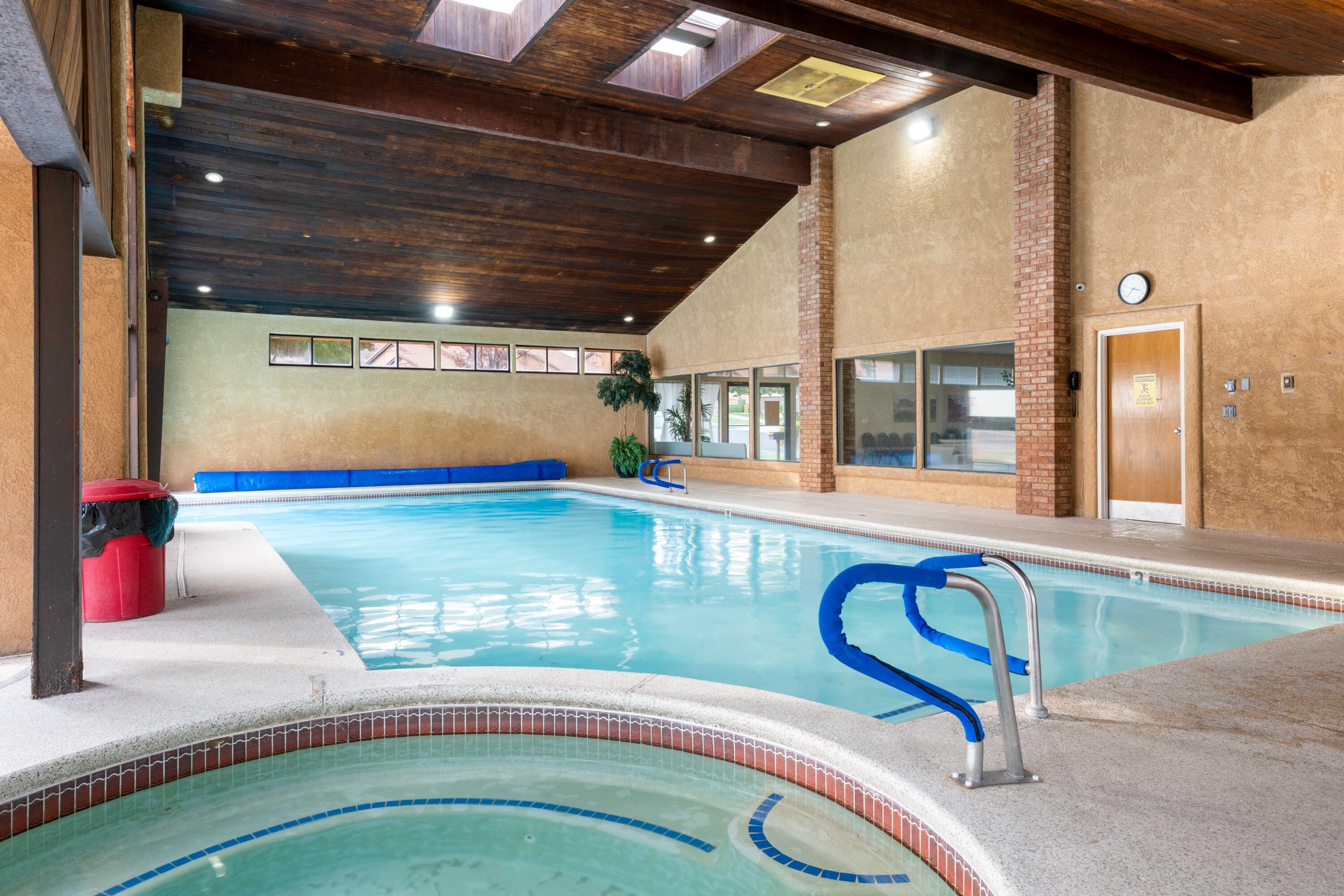 445 N Northridge Ave