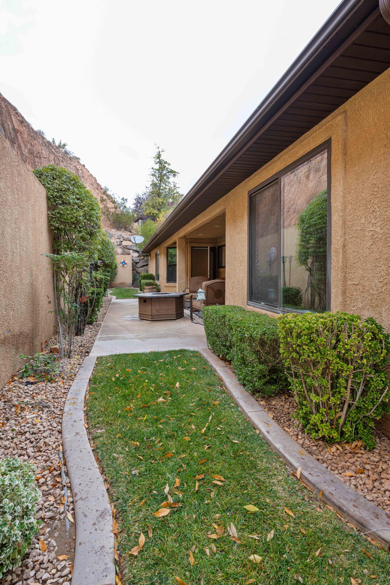 445 N Northridge Ave