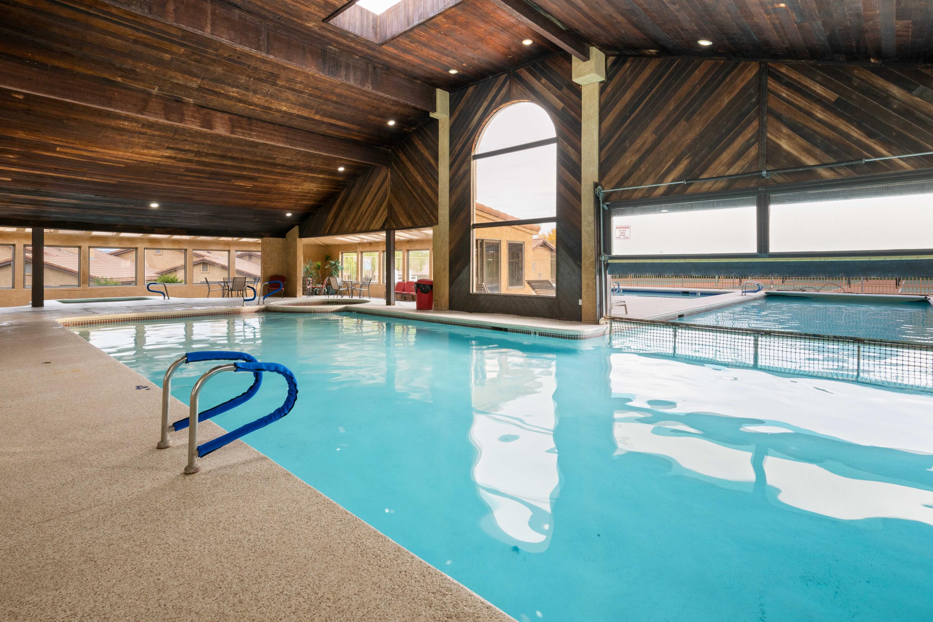 445 N Northridge Ave