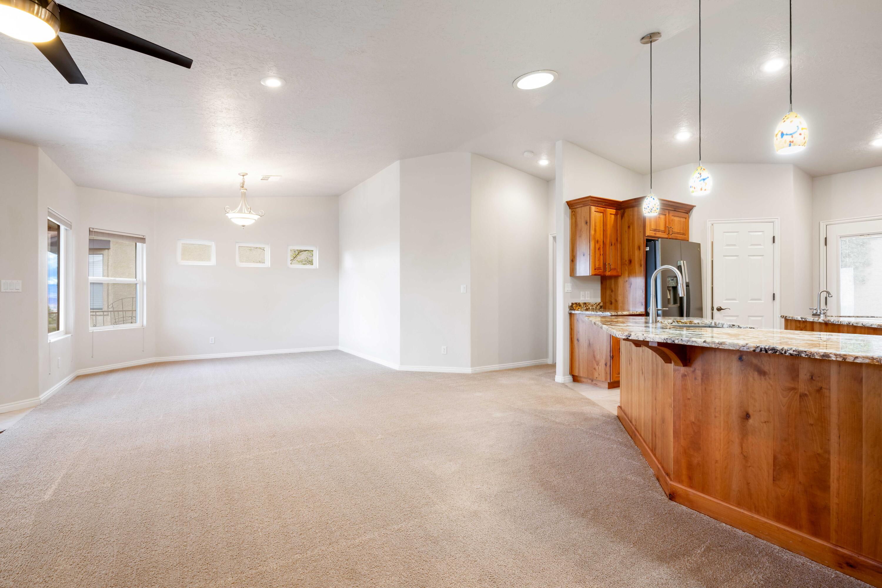 445 N Northridge Ave