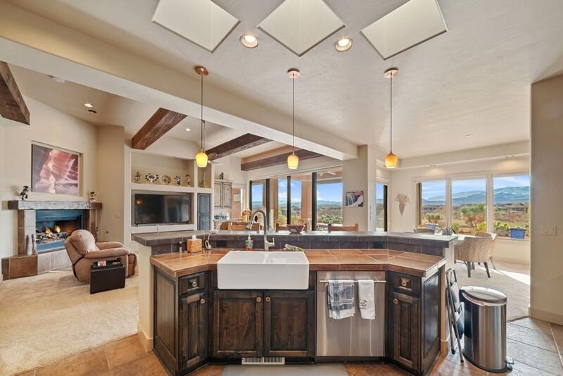 2329 N Cohonina Trail