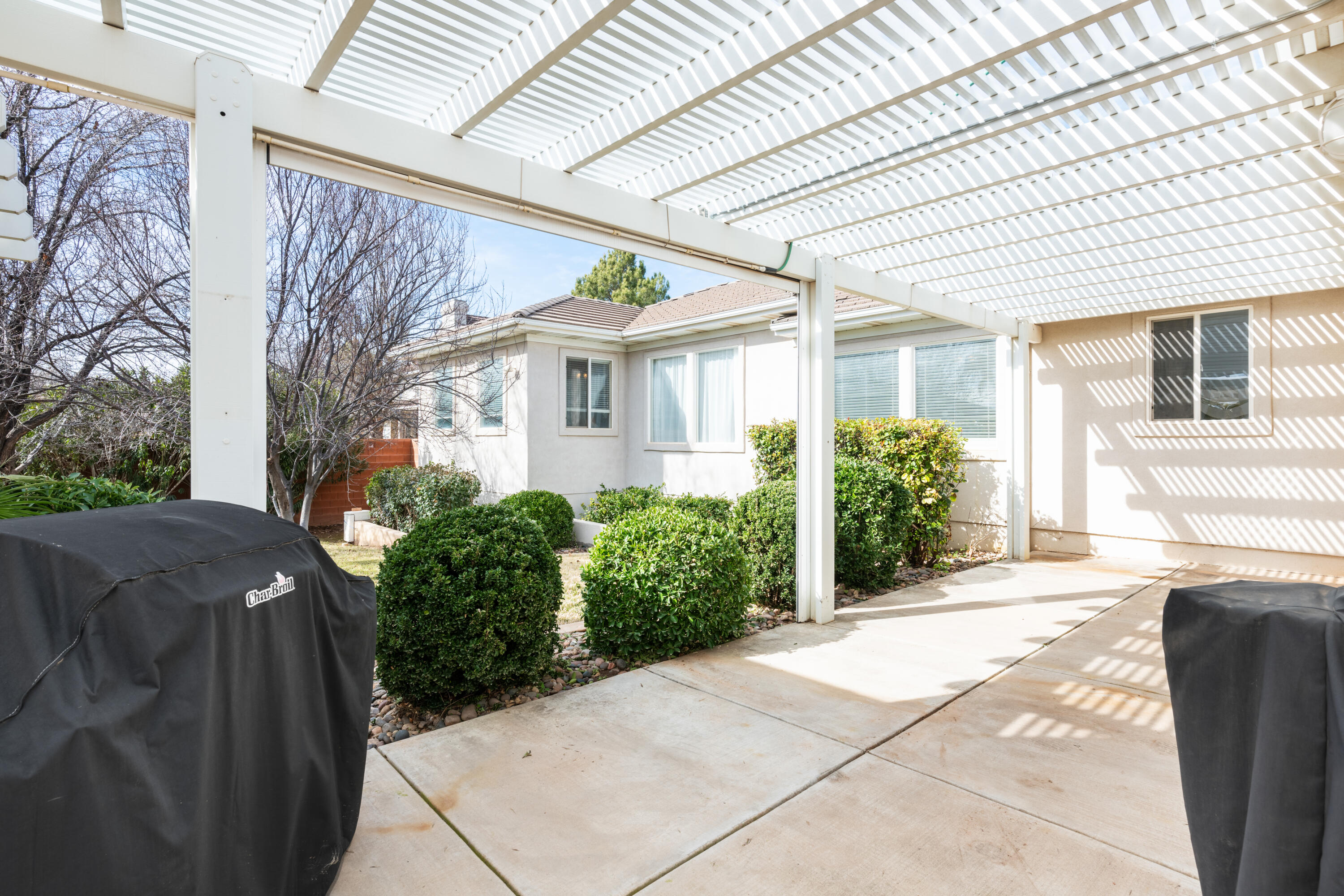 1329 W Bloomington DR S