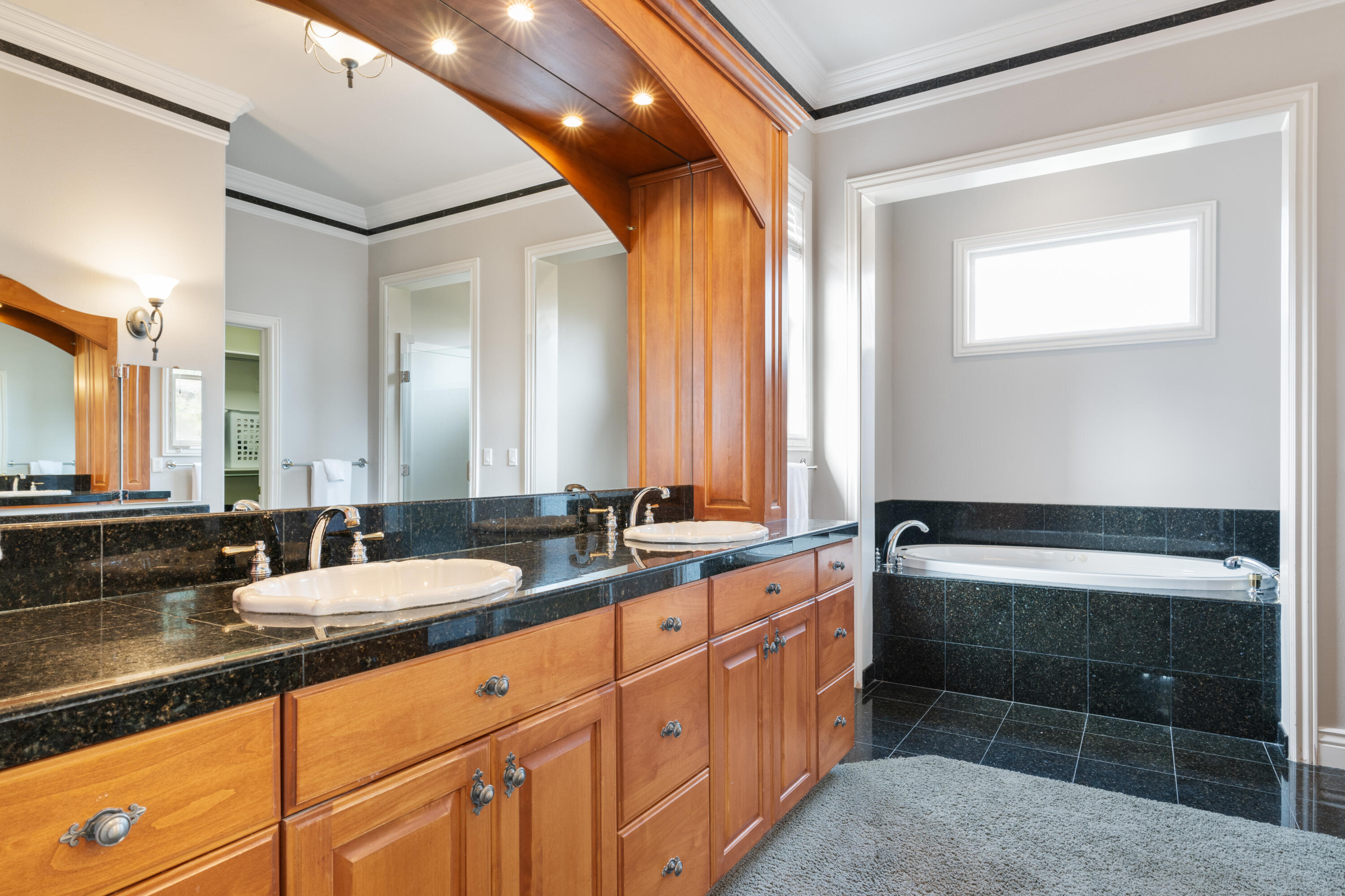 1329 W Bloomington DR S