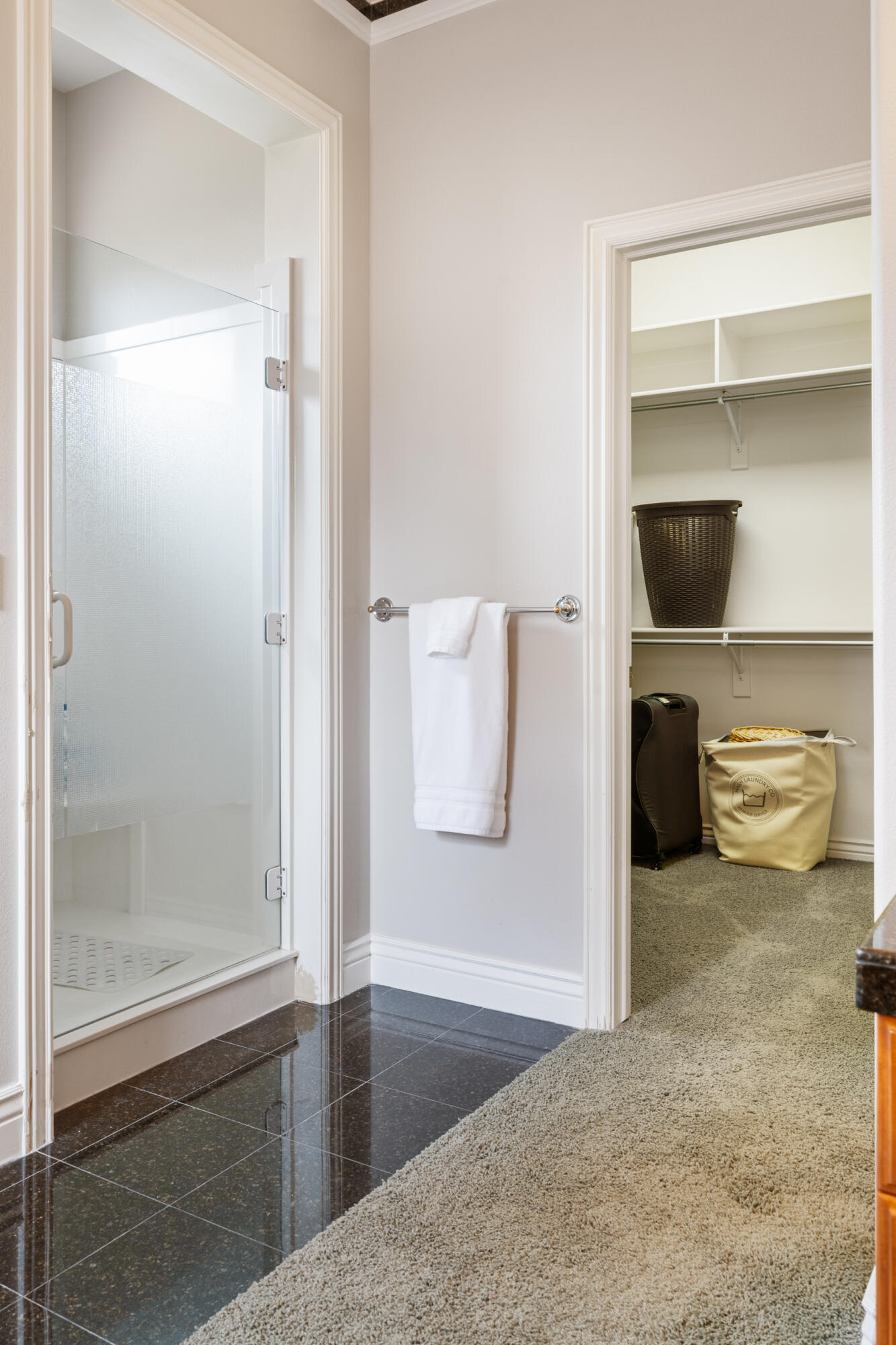 1329 W Bloomington DR S