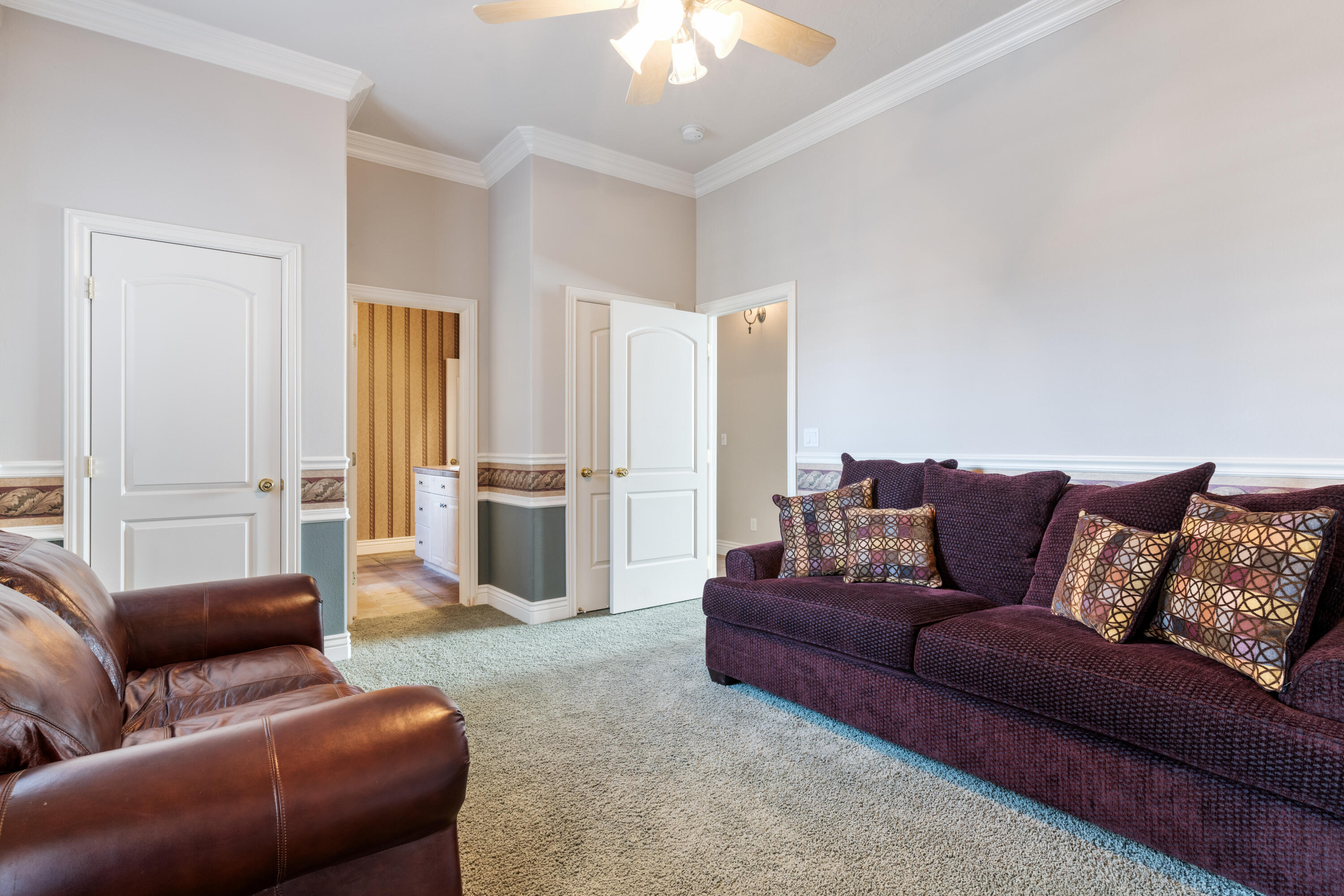 1329 W Bloomington DR S