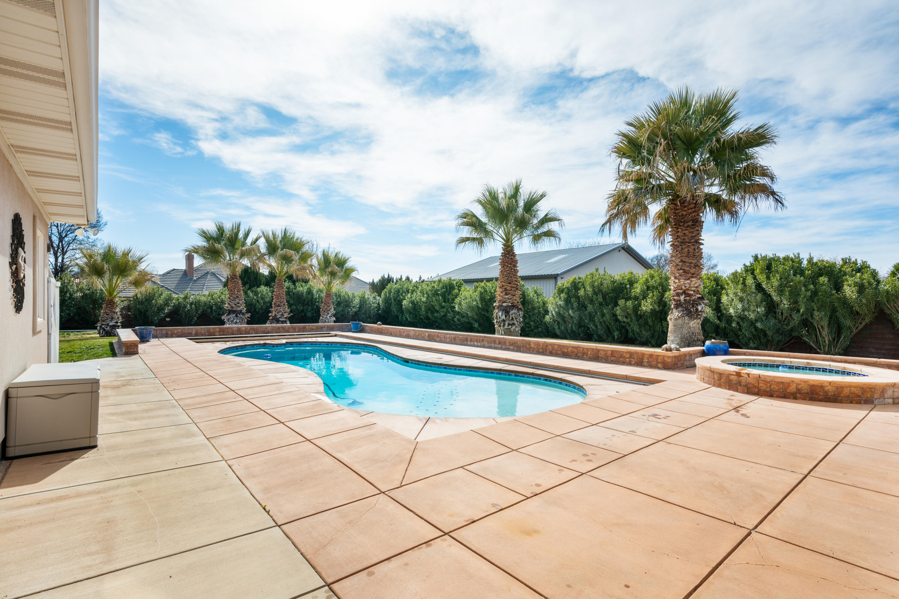 1329 W Bloomington DR S