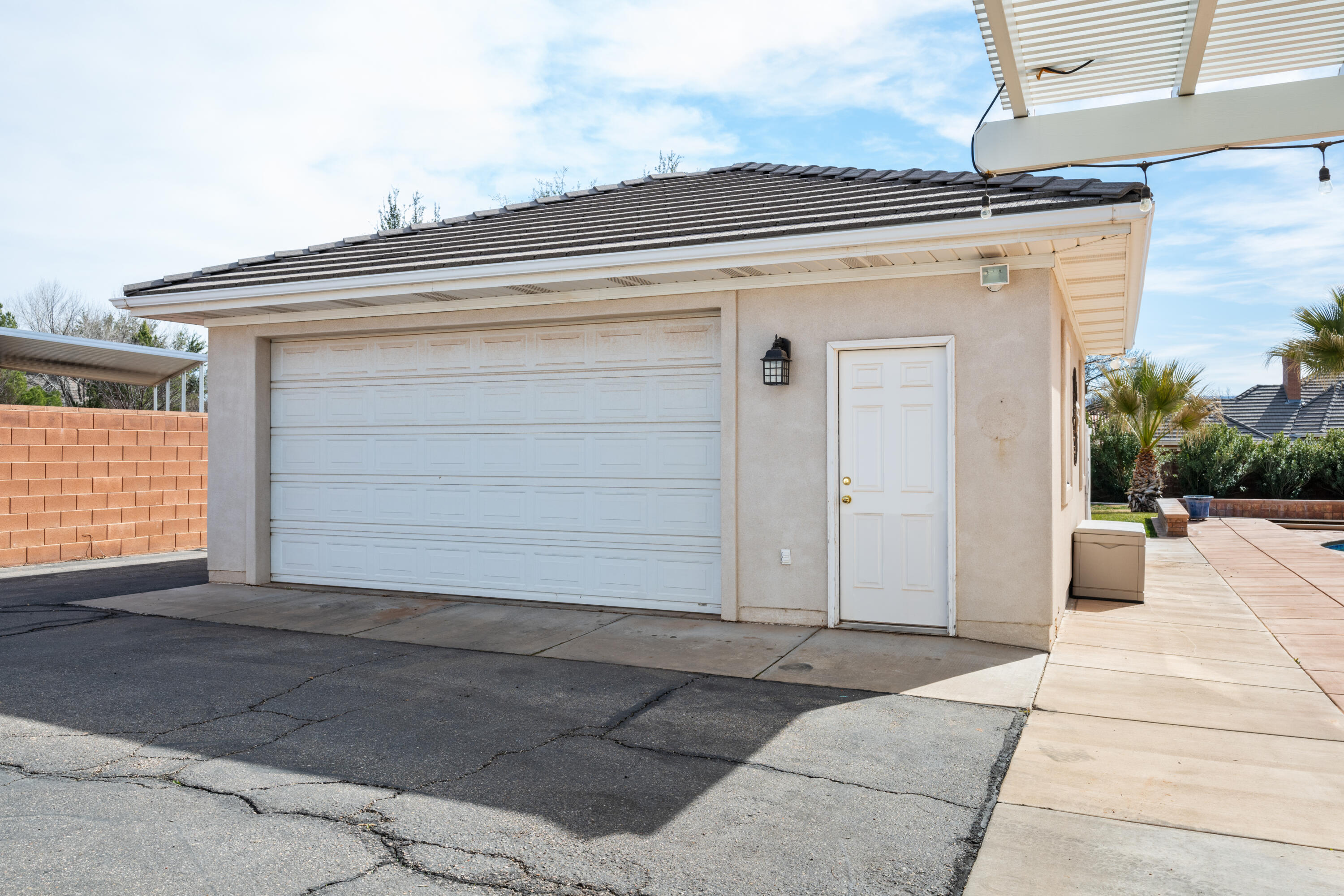 1329 W Bloomington DR S