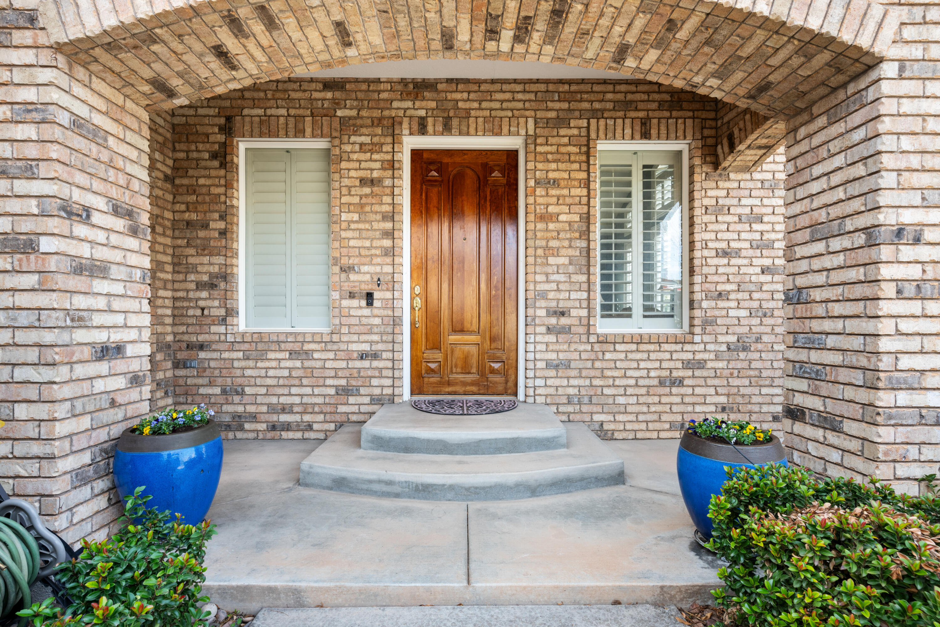 1329 W Bloomington DR S