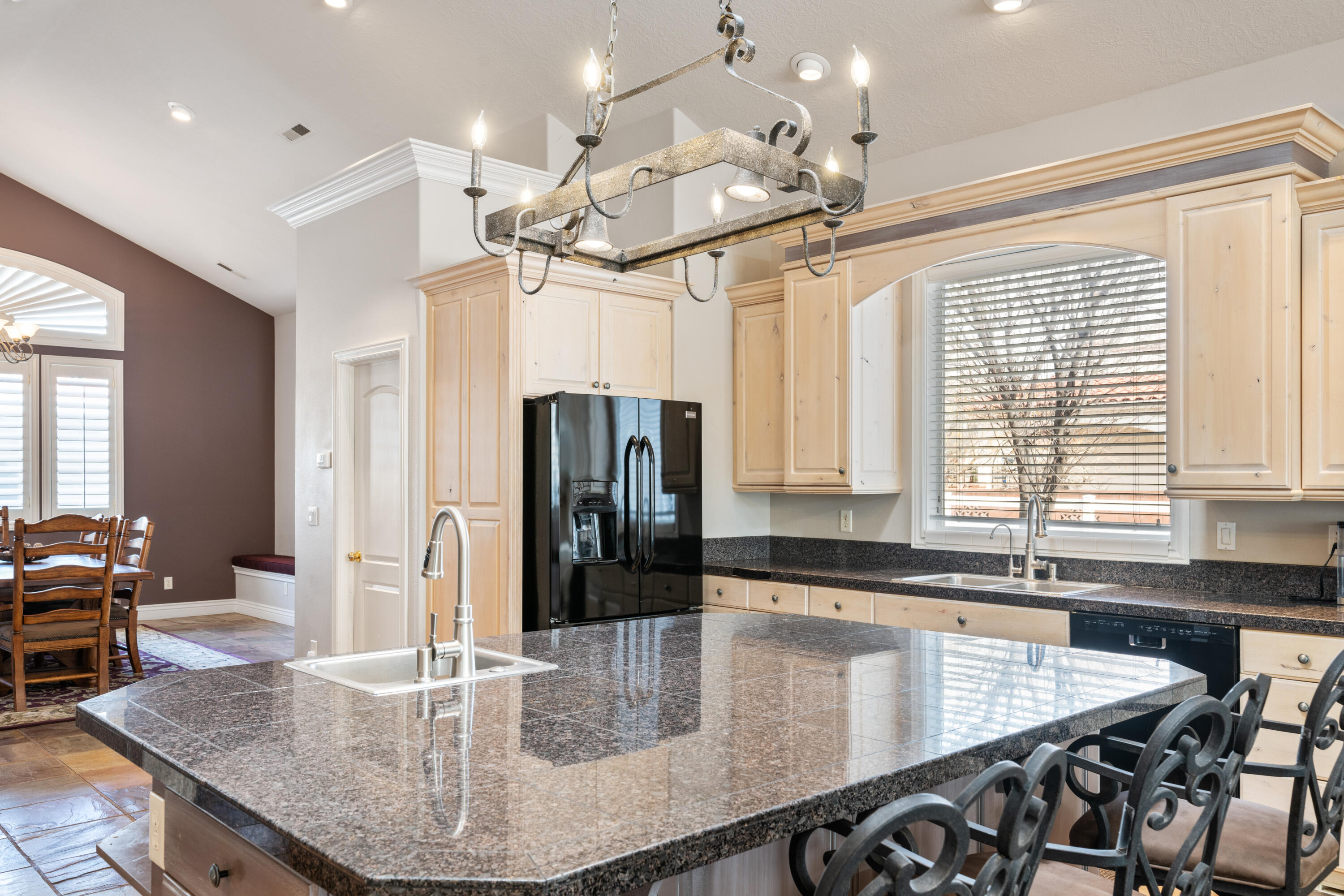 1329 W Bloomington DR S