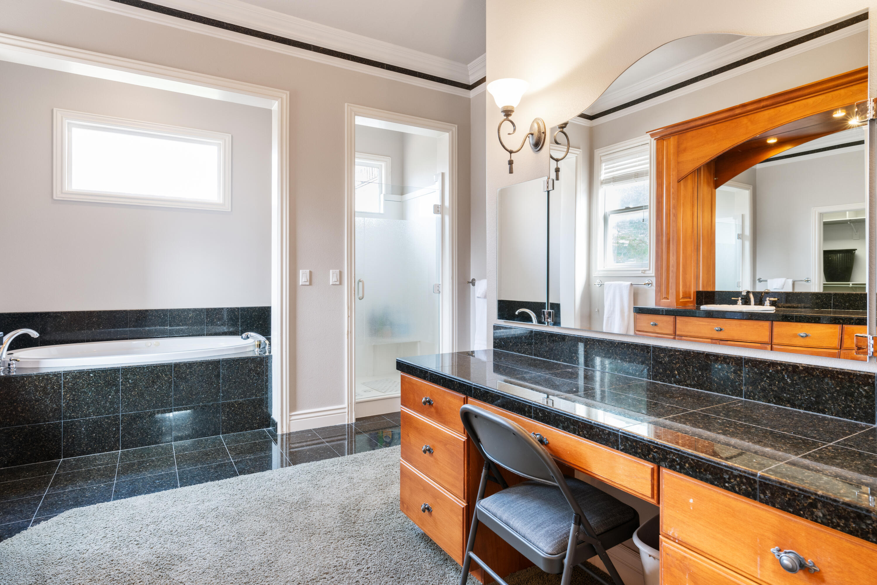 1329 W Bloomington DR S