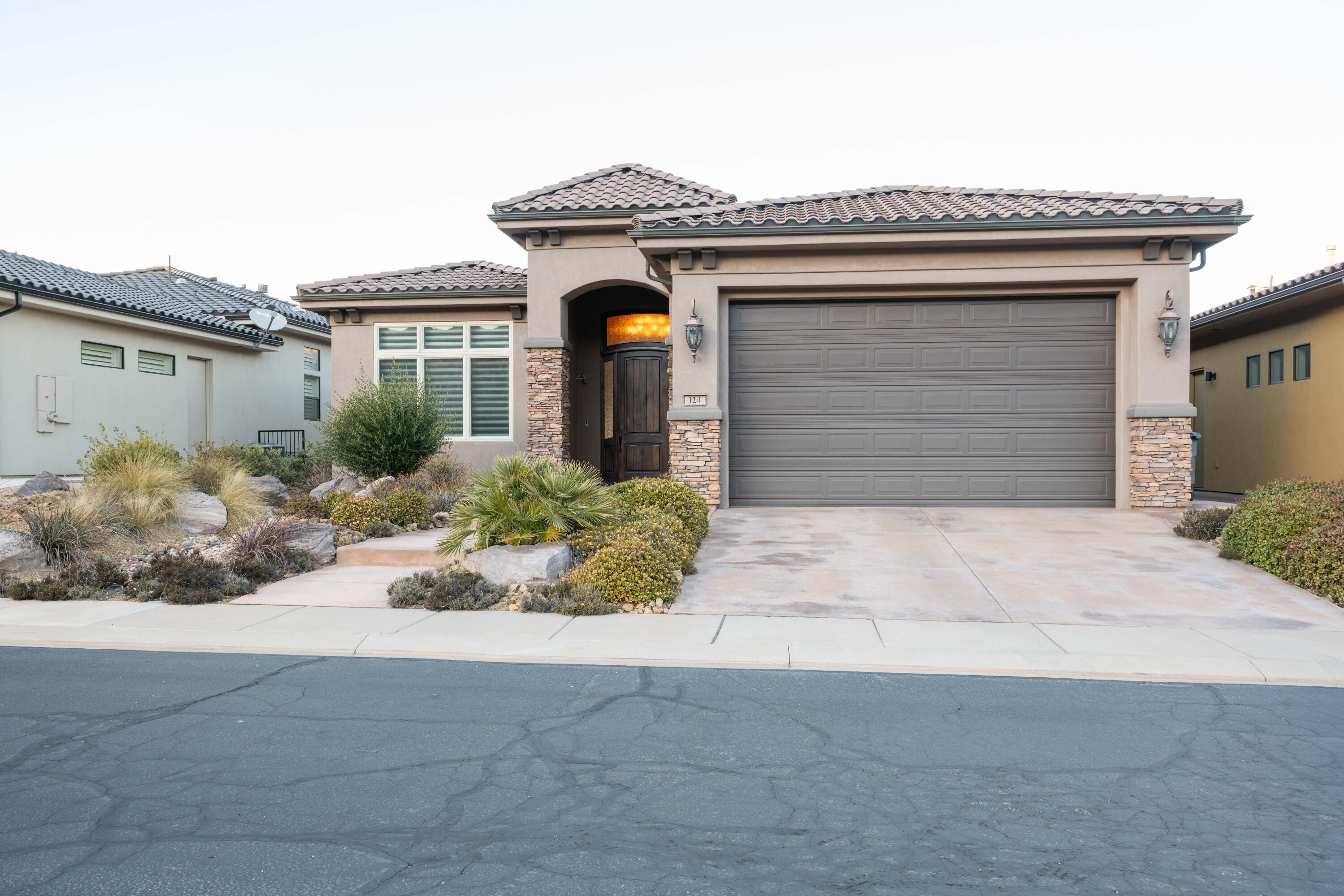 2243 W Sunbrook DR Unit: 124