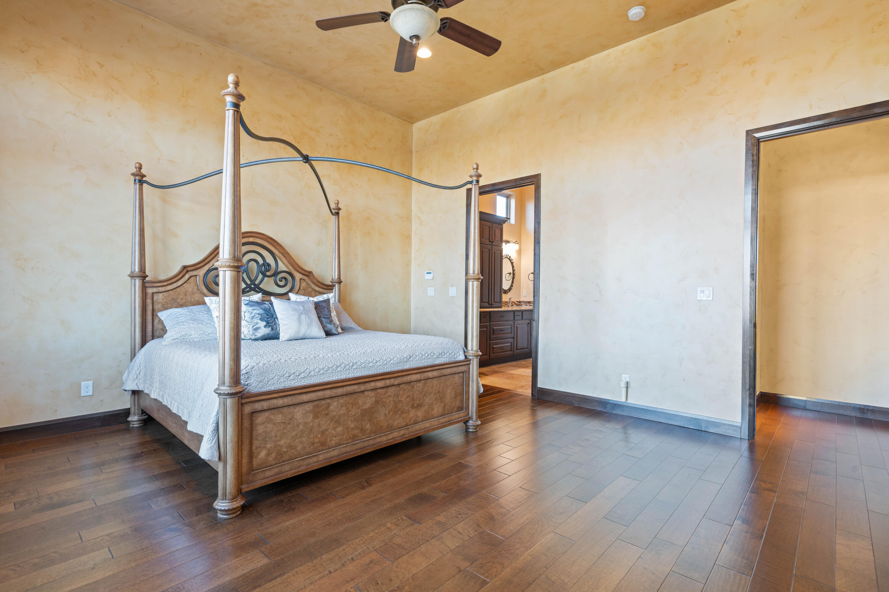 2243 W Sunbrook DR Unit: 124