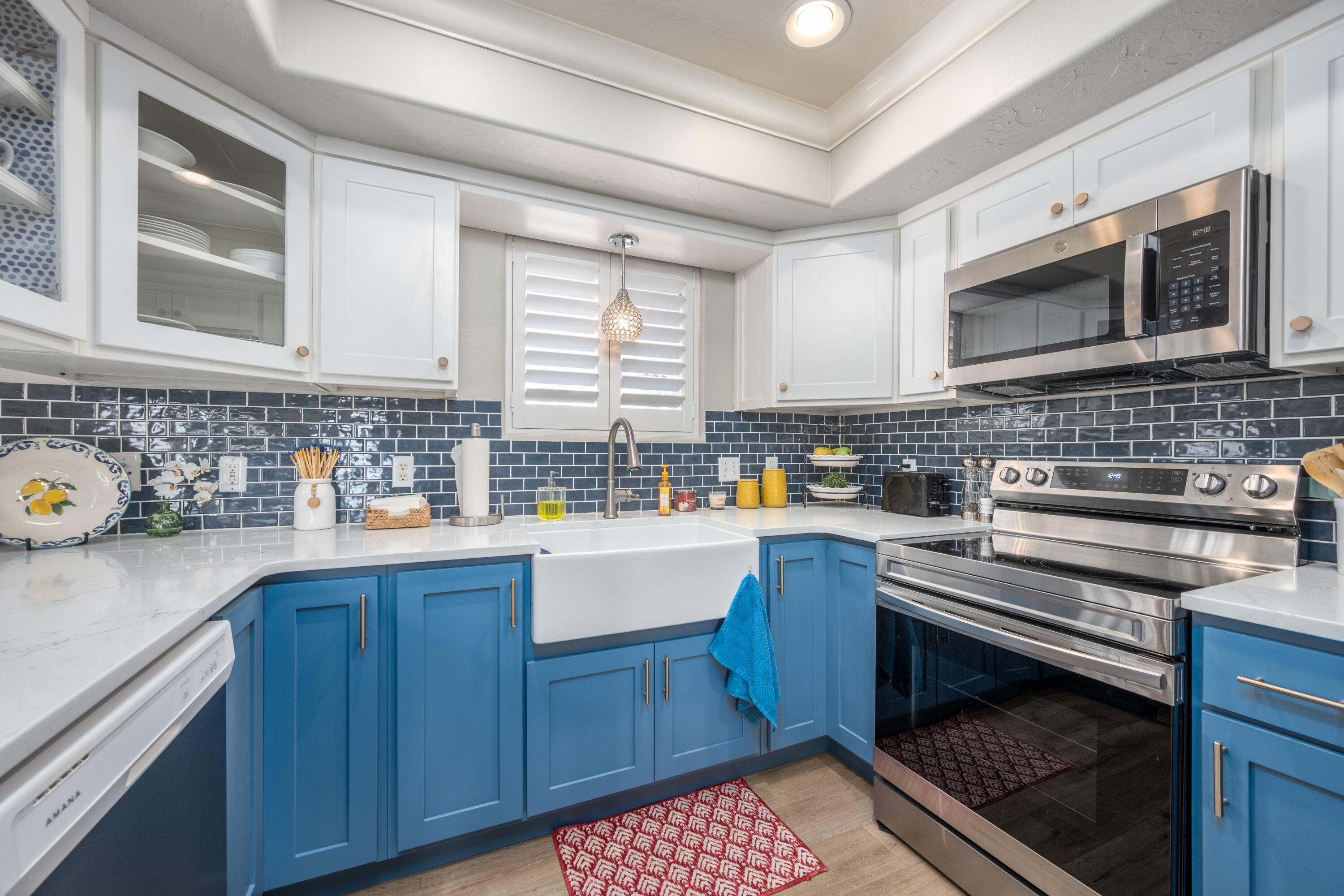 2050 W Canyon View DR Unit: #218