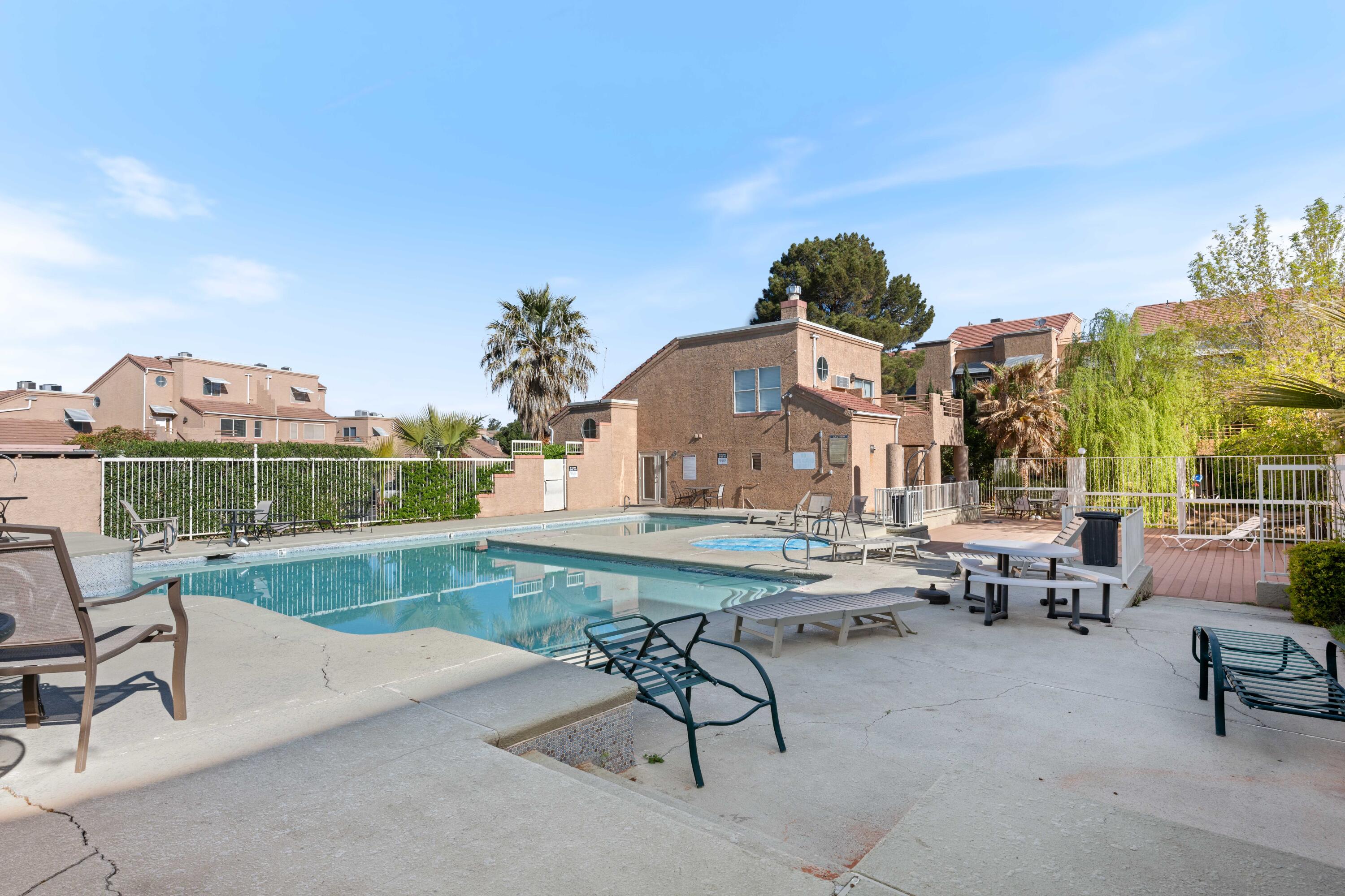 2050 S 1400 E Unit: A101