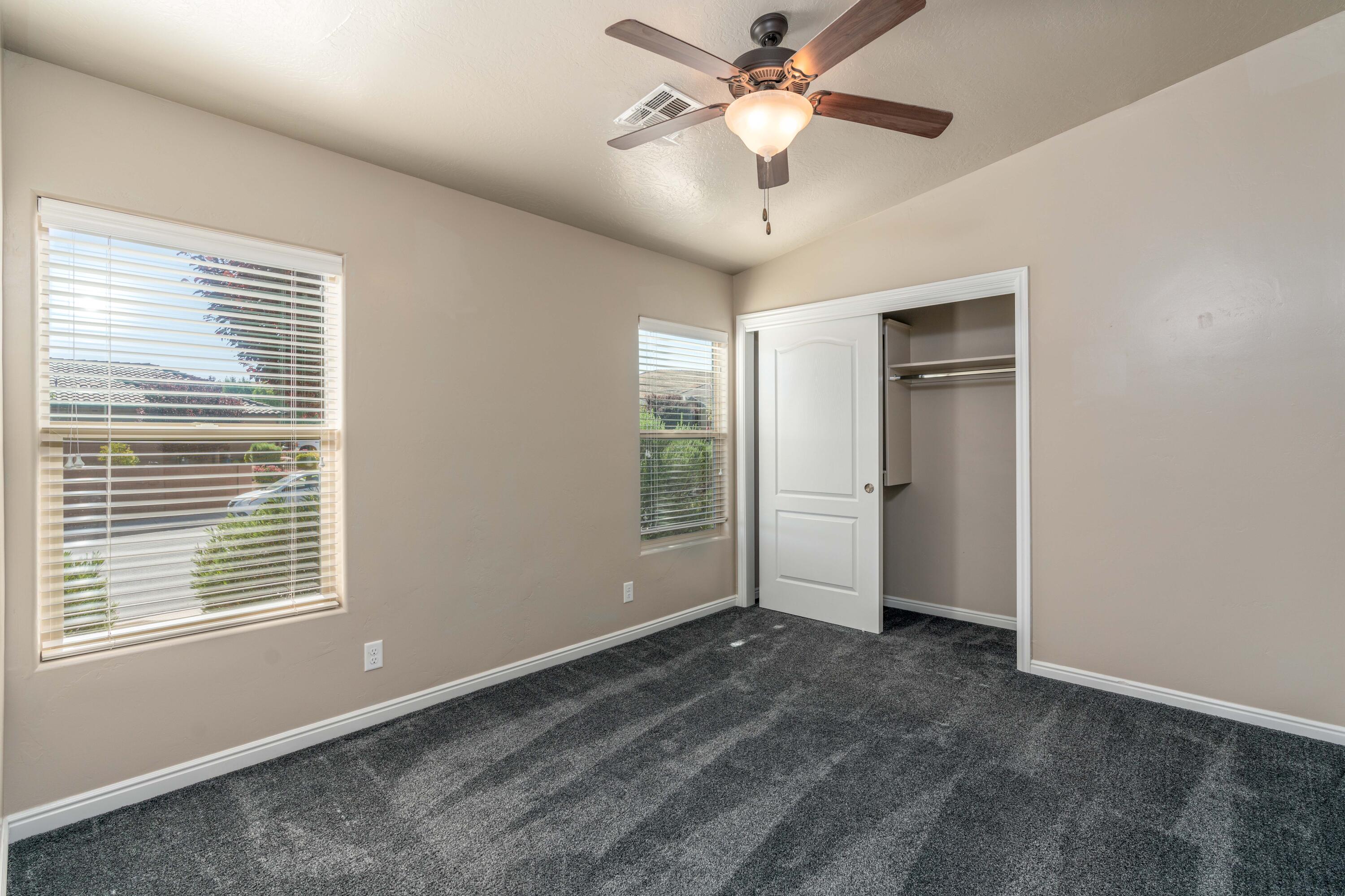 898 Las Colinas DR