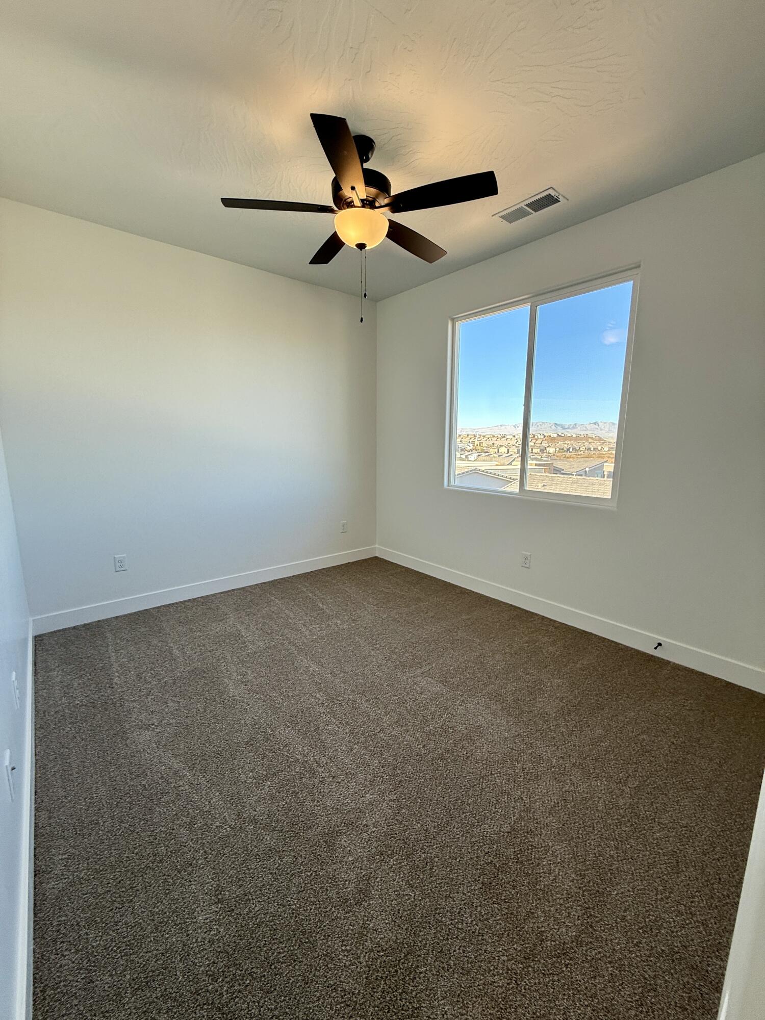 4231 E El Capitan Way