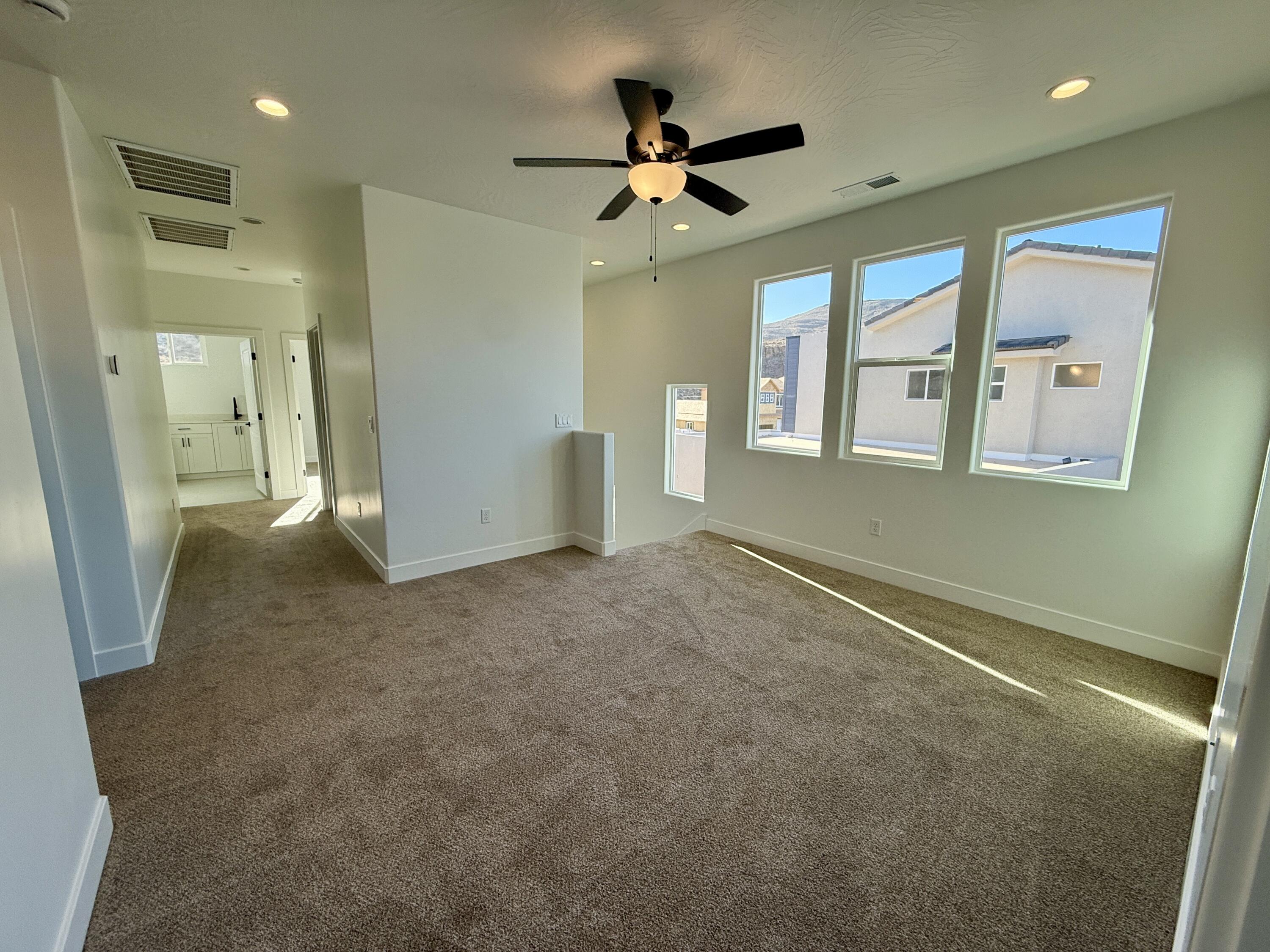 4231 E El Capitan Way