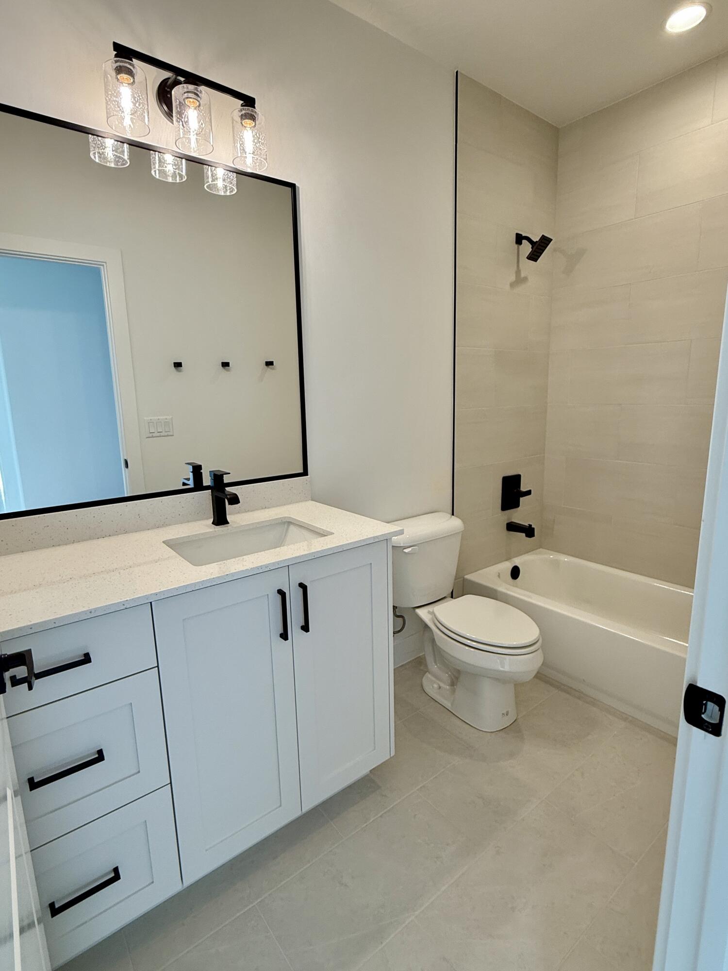 4231 E El Capitan Way