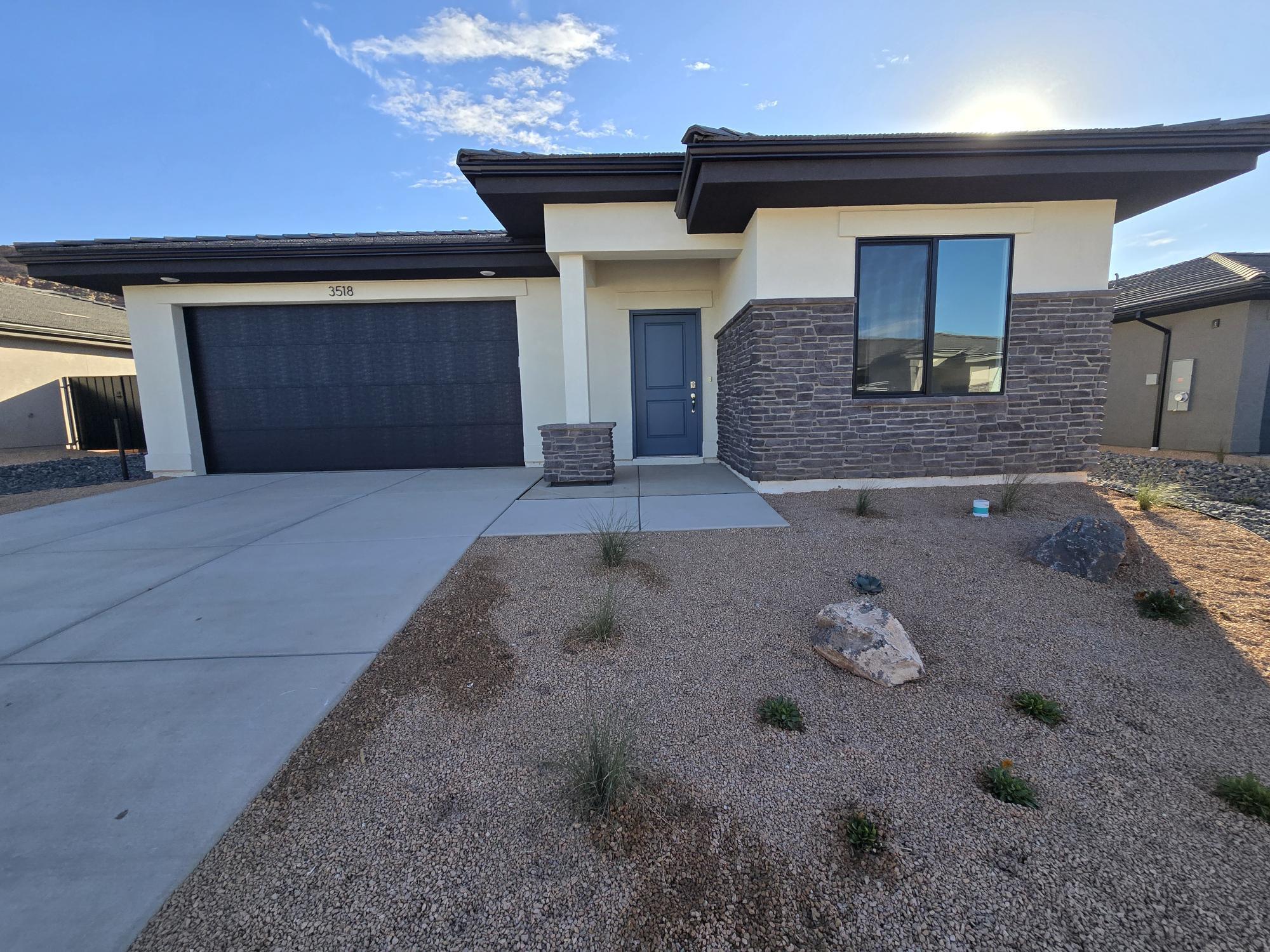 3518 E STILLWATER LN Unit: 4027