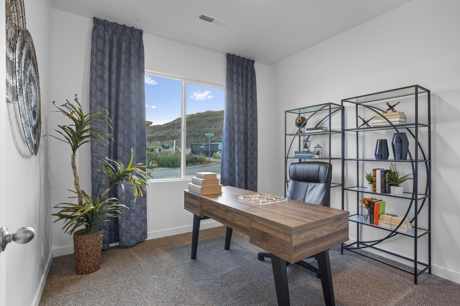 3518 E STILLWATER LN Unit: 4027