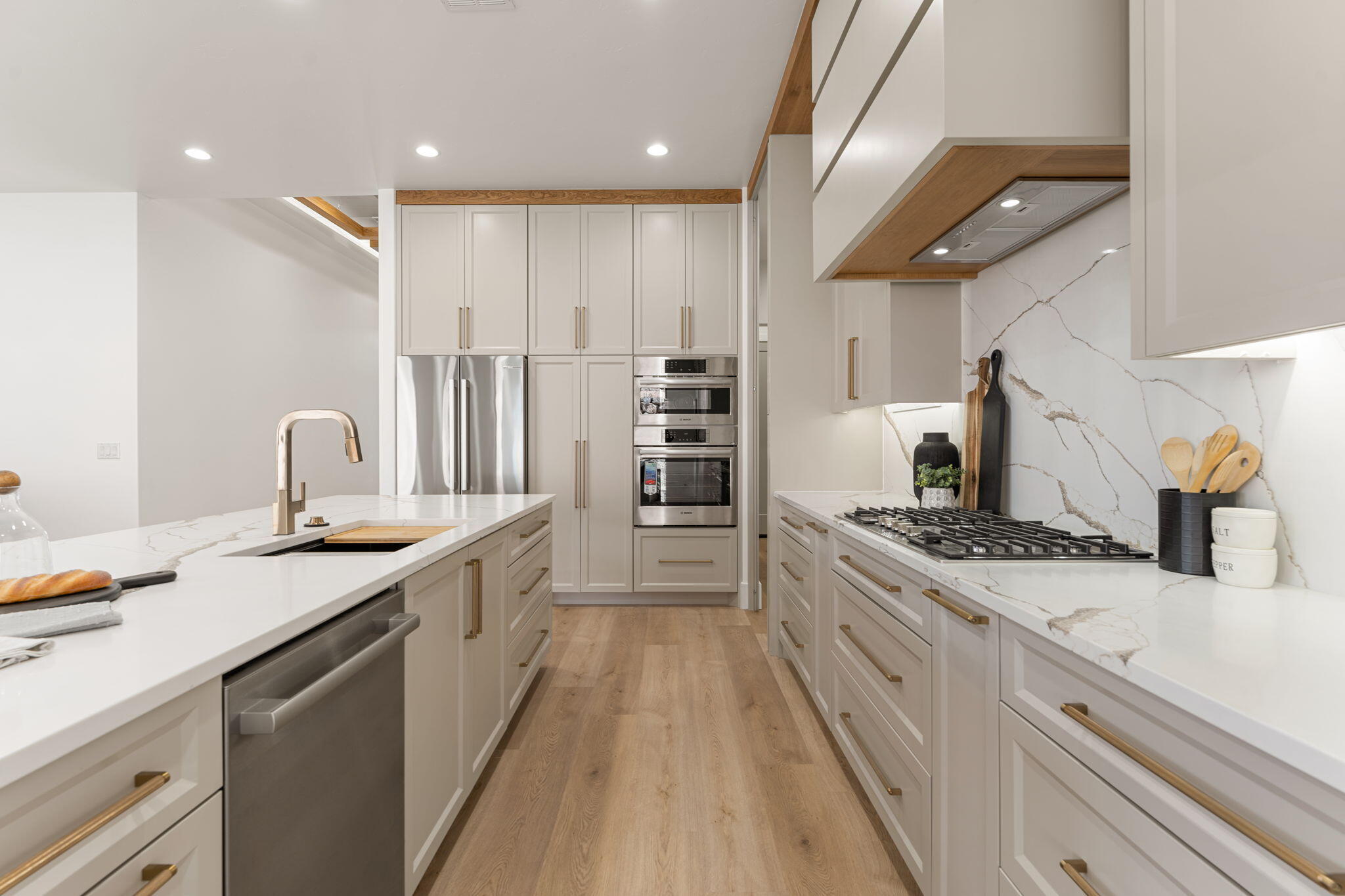 2871 E View Pointe DR