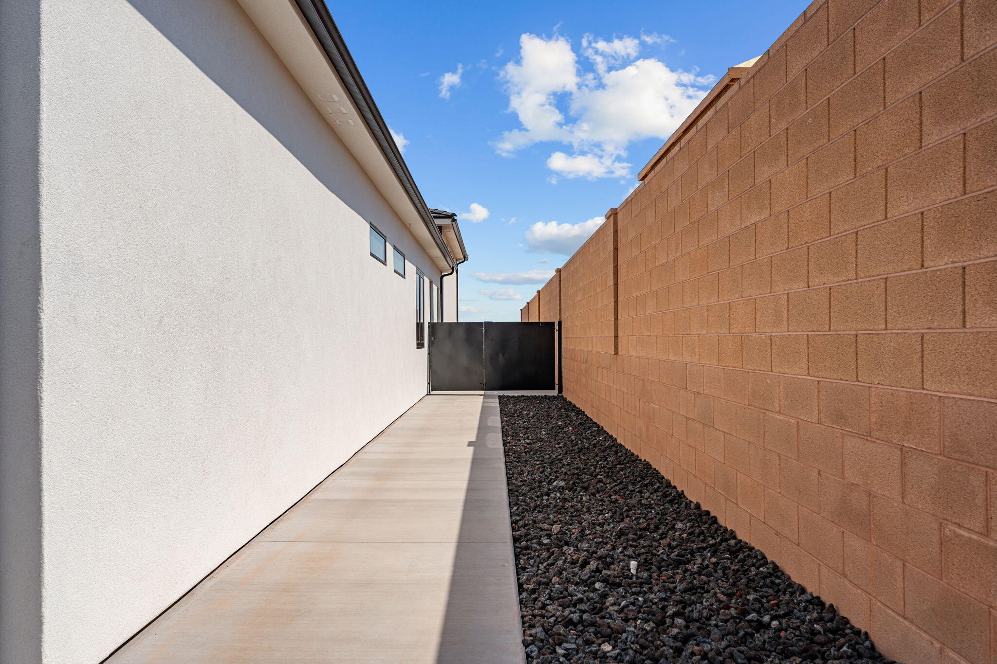 2871 E View Pointe DR