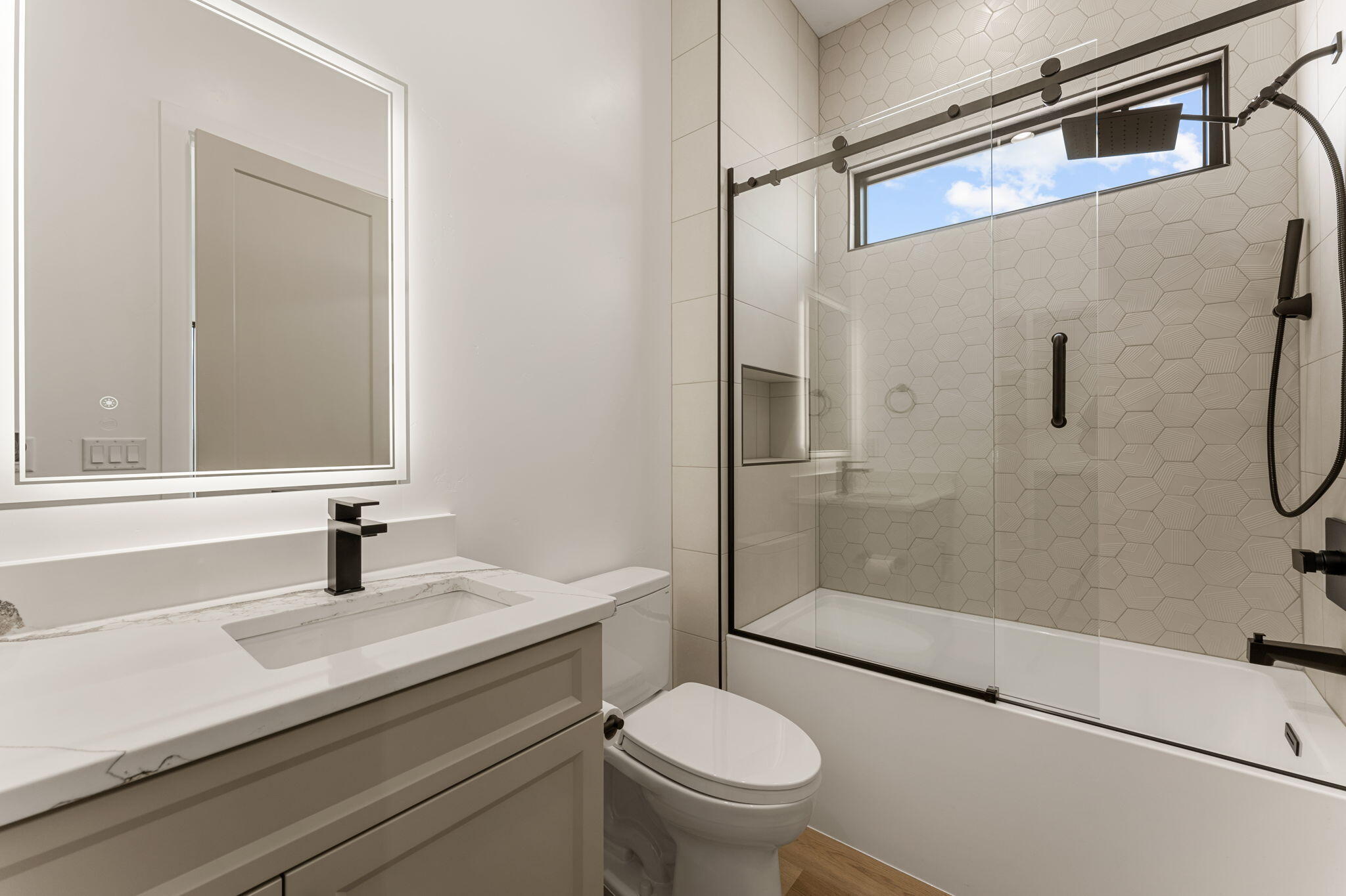 2871 E View Pointe DR