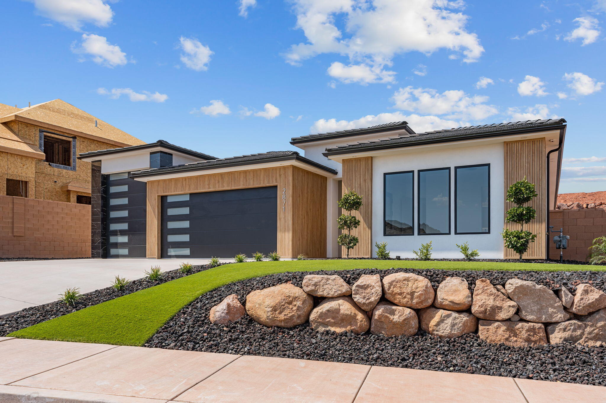 2871 E View Pointe DR