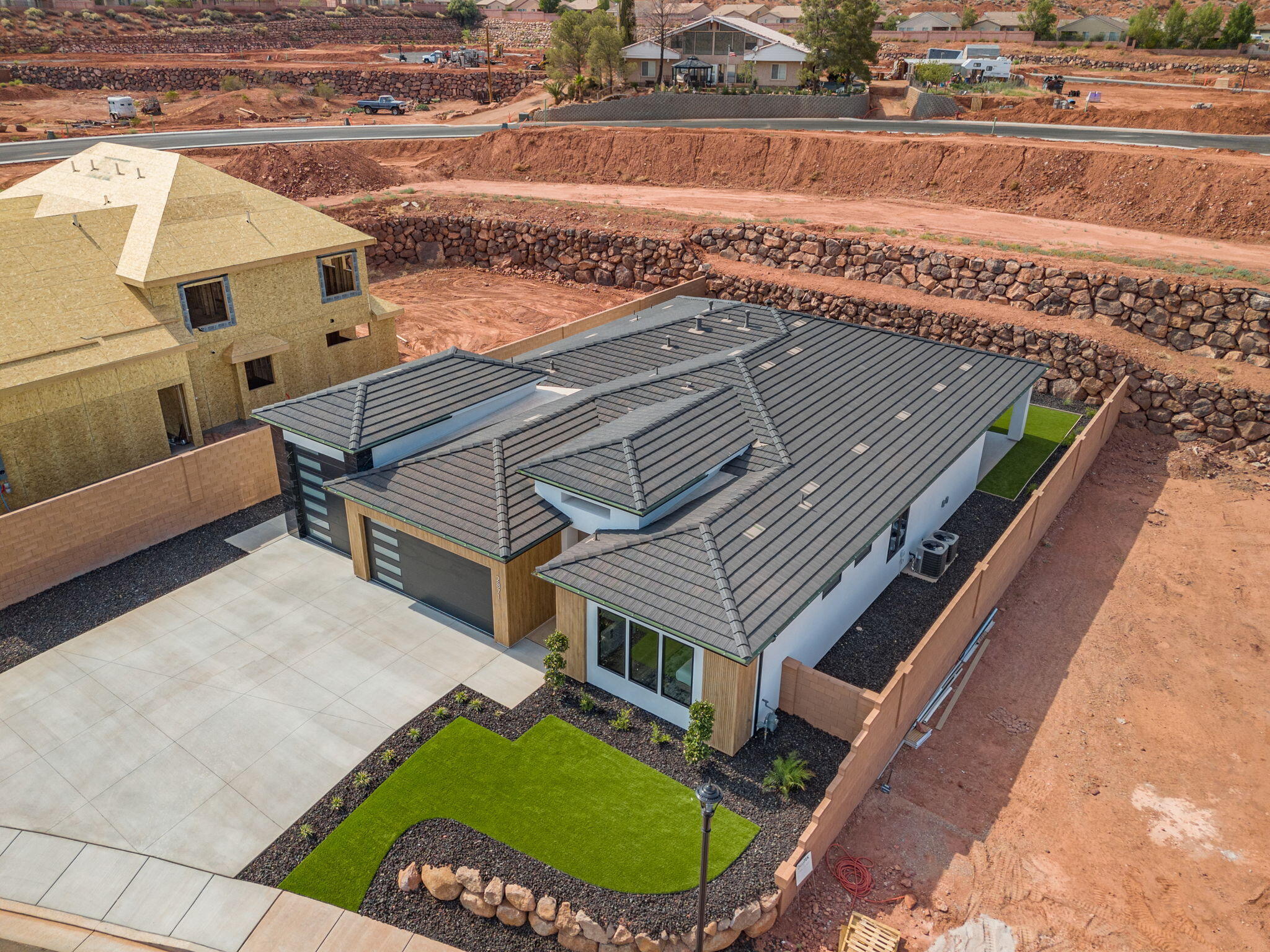 2871 E View Pointe DR