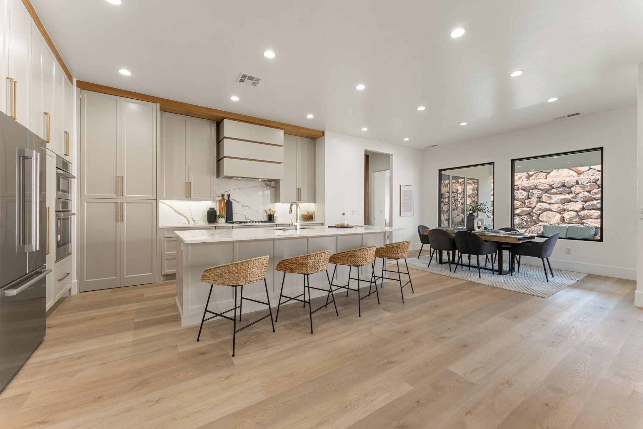 2871 E View Pointe DR