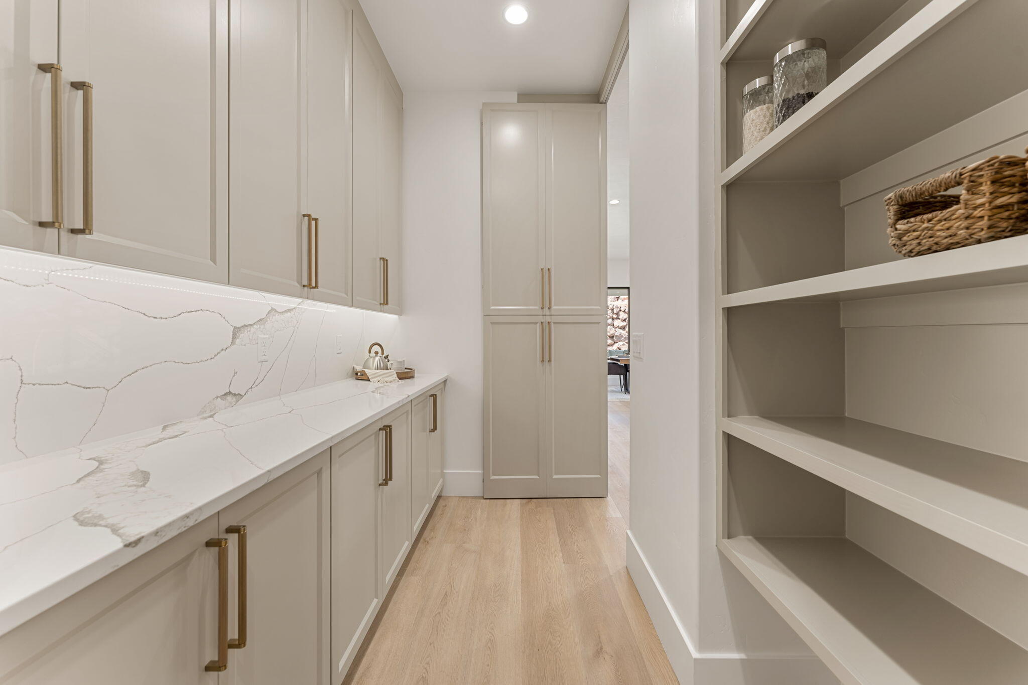 2871 E View Pointe DR