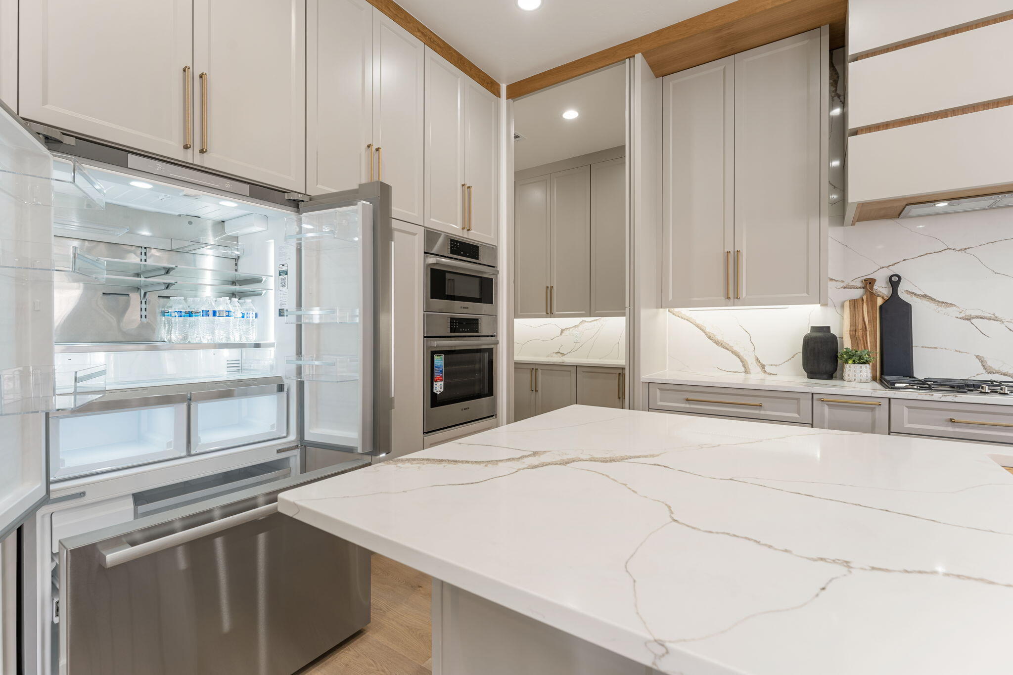 2871 E View Pointe DR