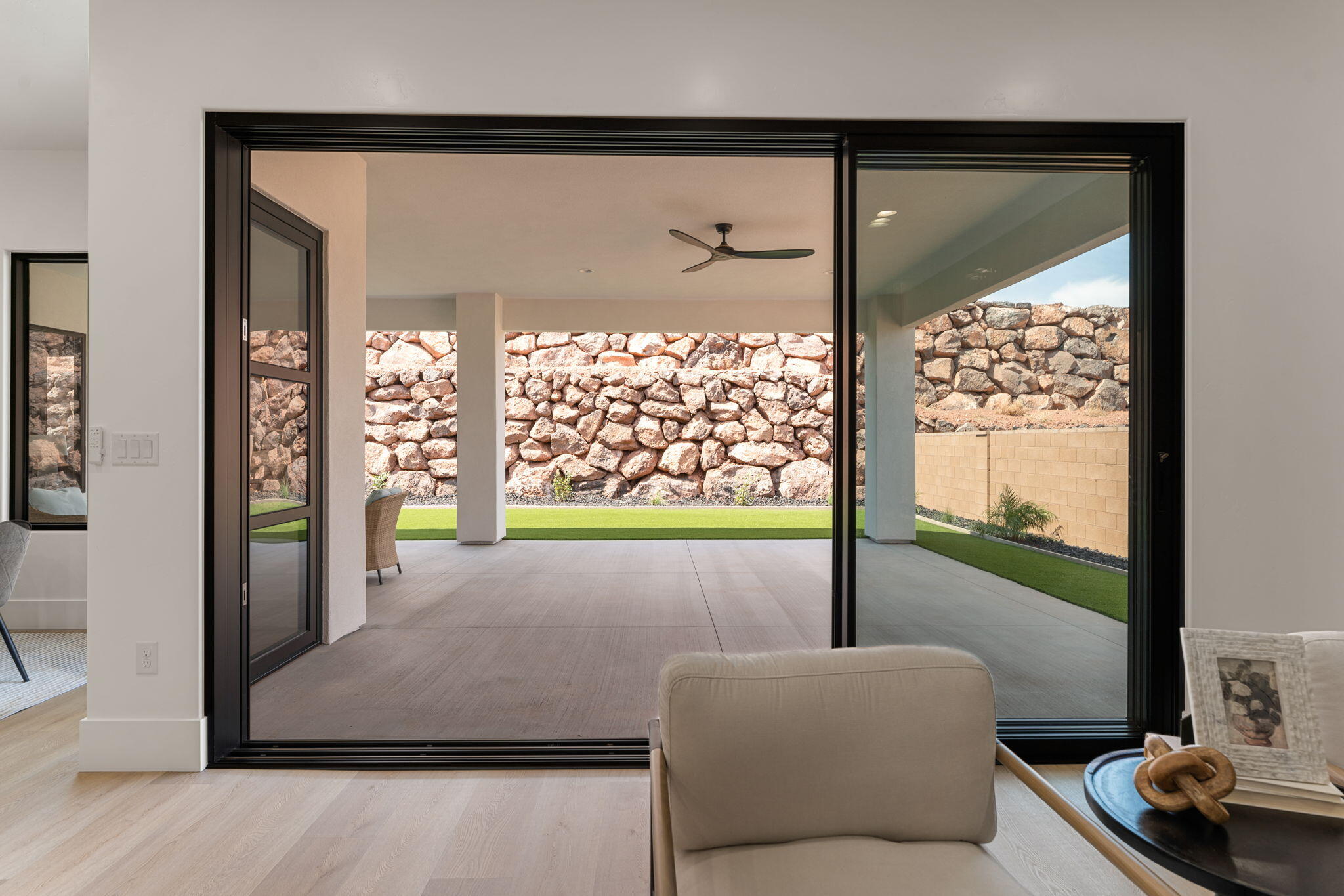 2871 E View Pointe DR