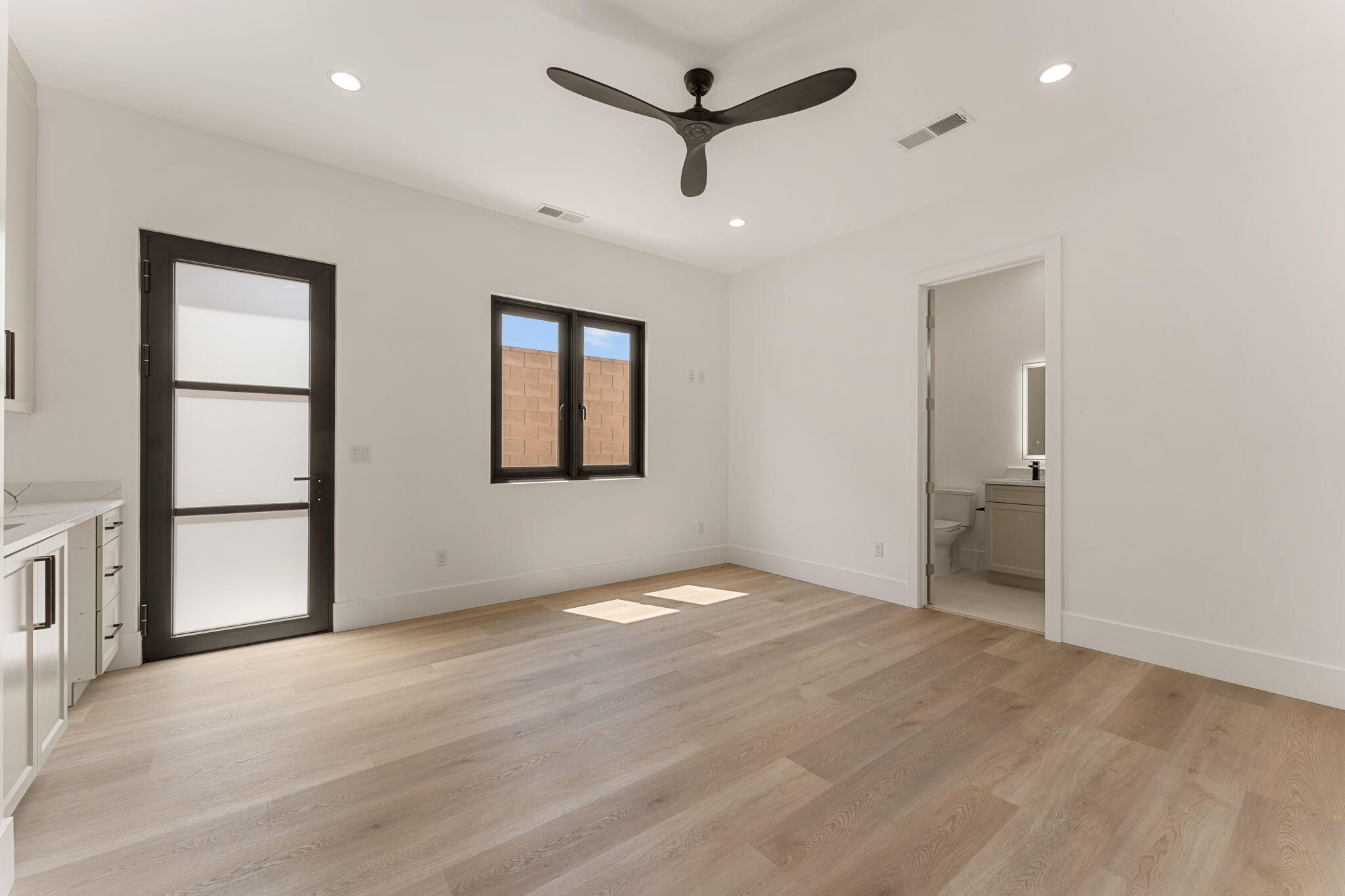 2871 E View Pointe DR