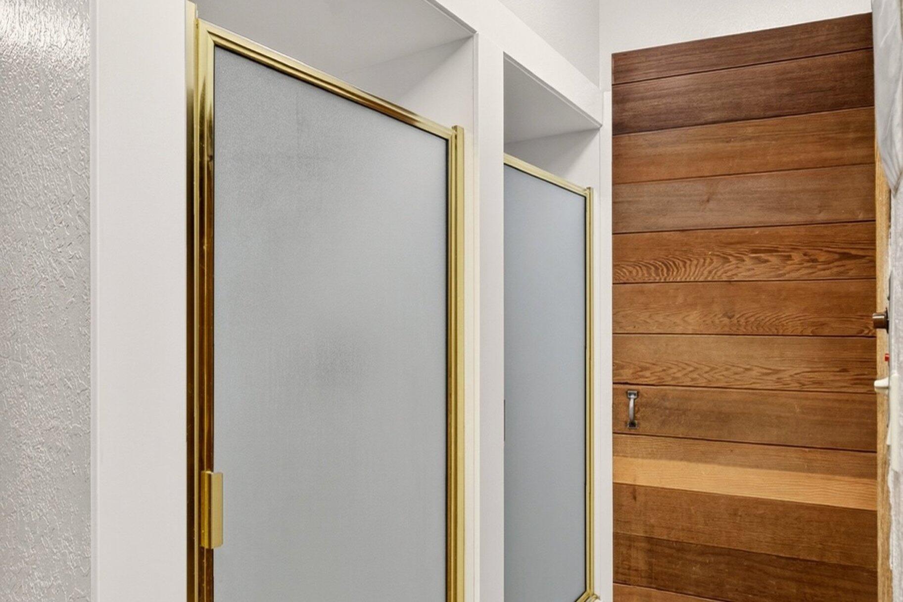 150 W Ridge View ST Unit: 128