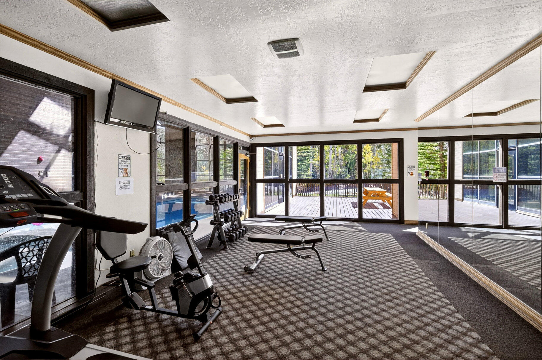 150 W Ridge View ST Unit: 128