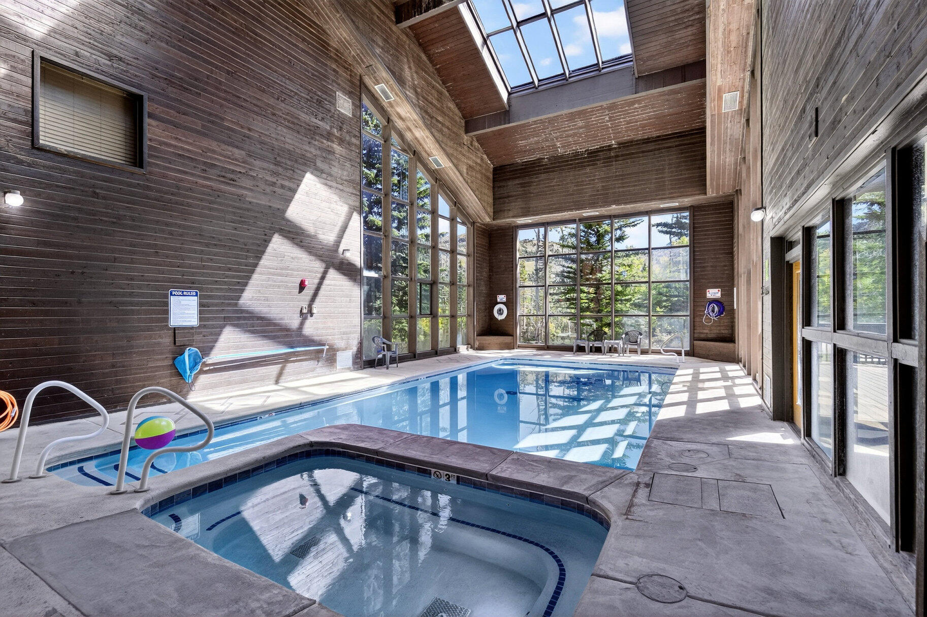 150 W Ridge View ST Unit: 128