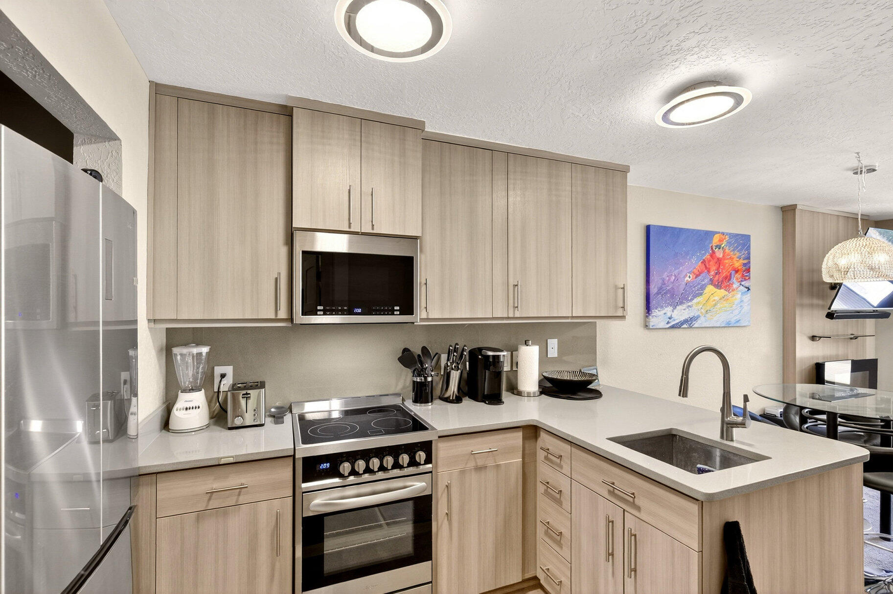 150 W Ridge View ST Unit: 128