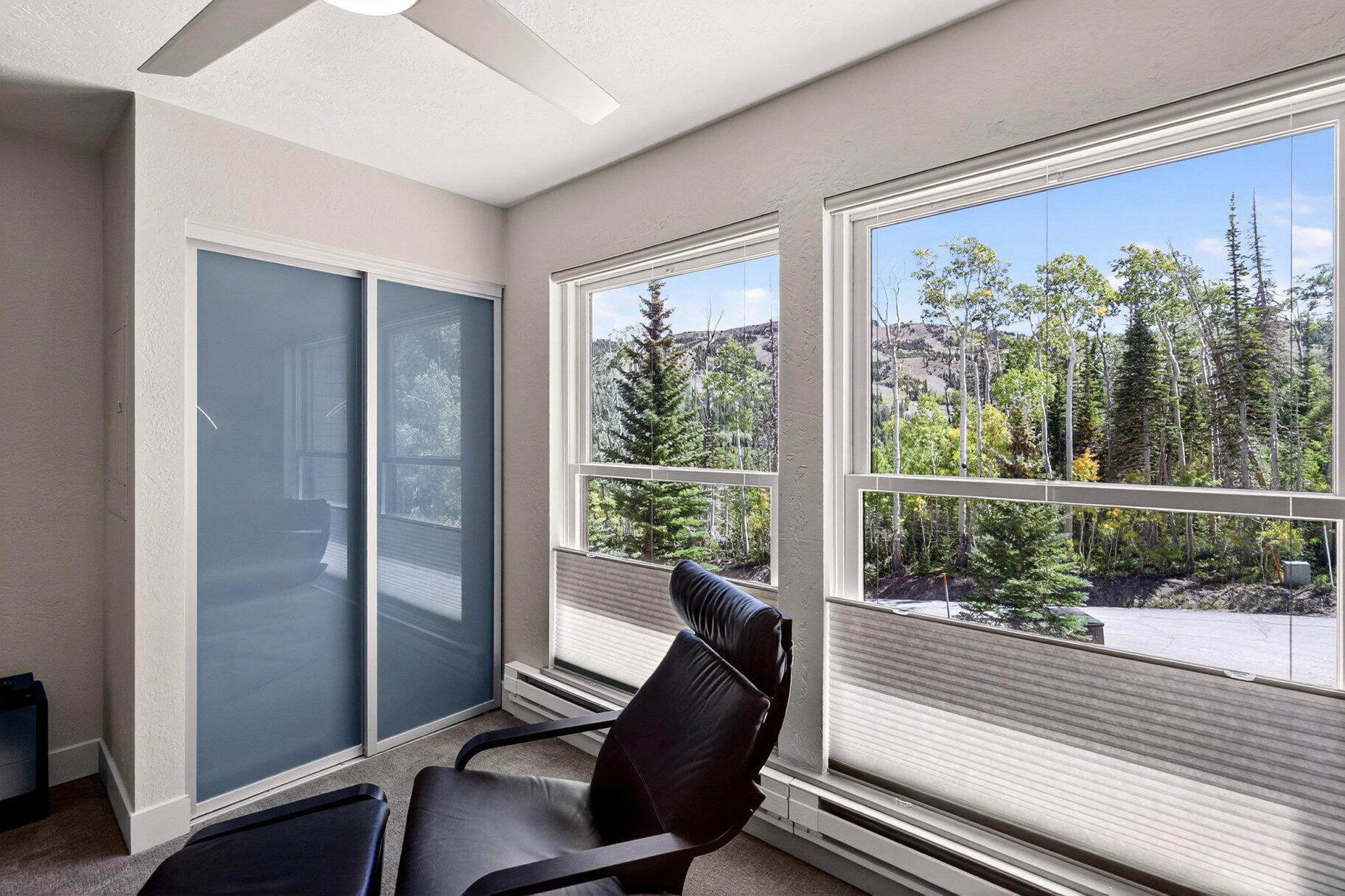 150 W Ridge View ST Unit: 128