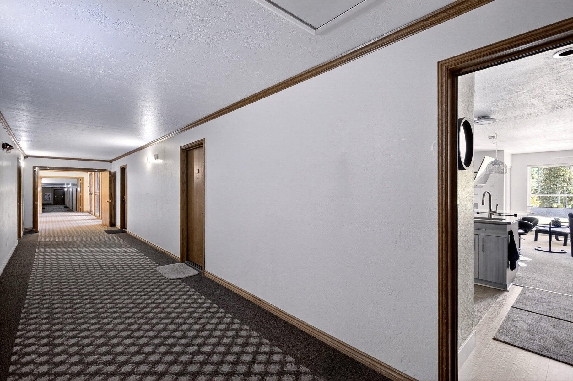 150 W Ridge View ST Unit: 128