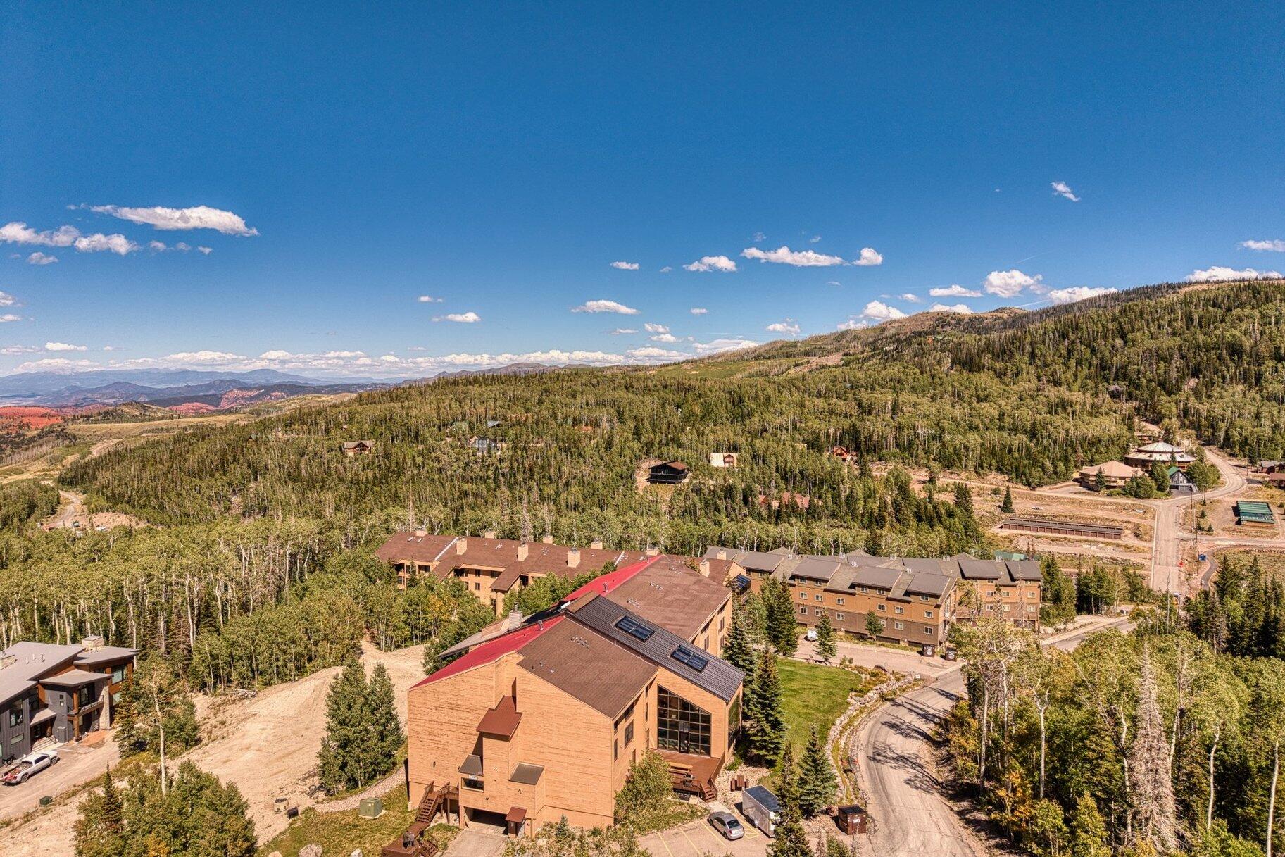 150 W Ridge View ST Unit: 128