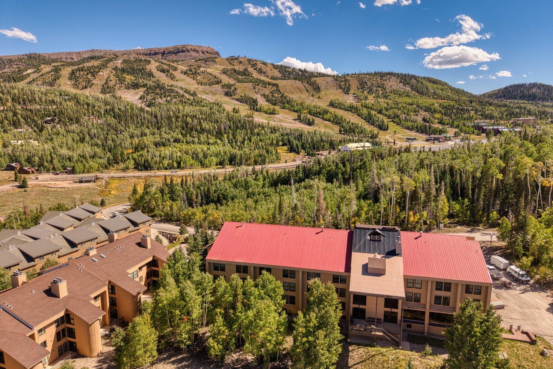 150 W Ridge View ST Unit: 128