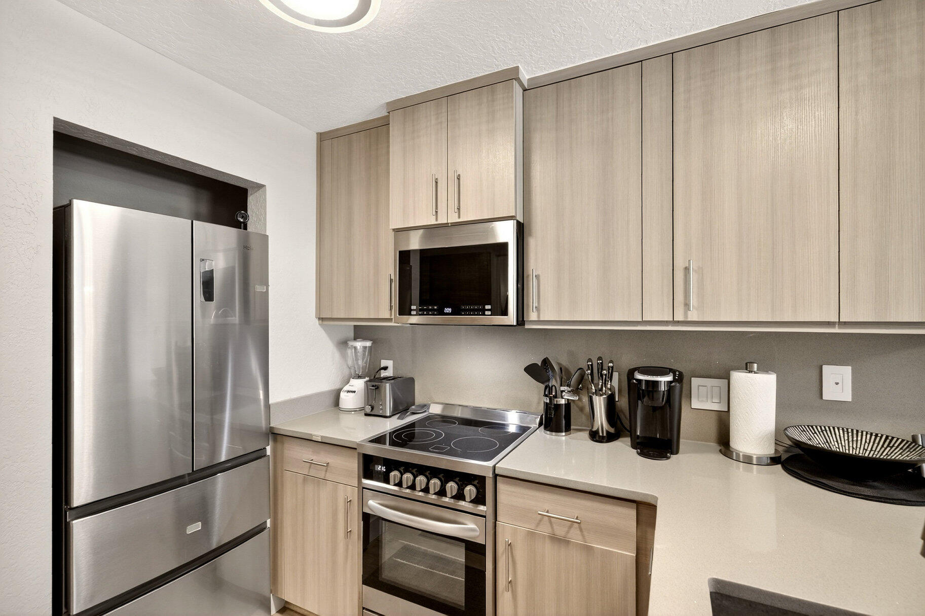 150 W Ridge View ST Unit: 128