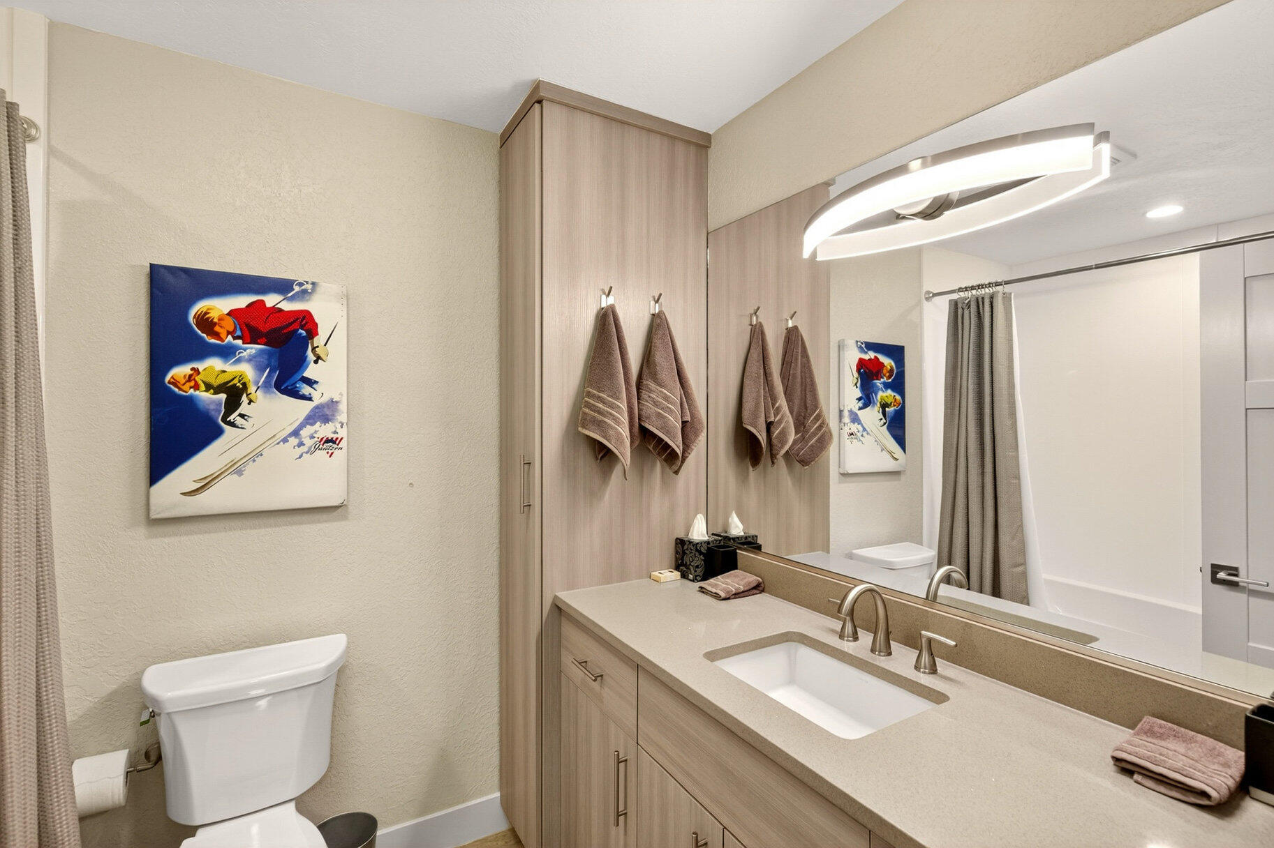 150 W Ridge View ST Unit: 128