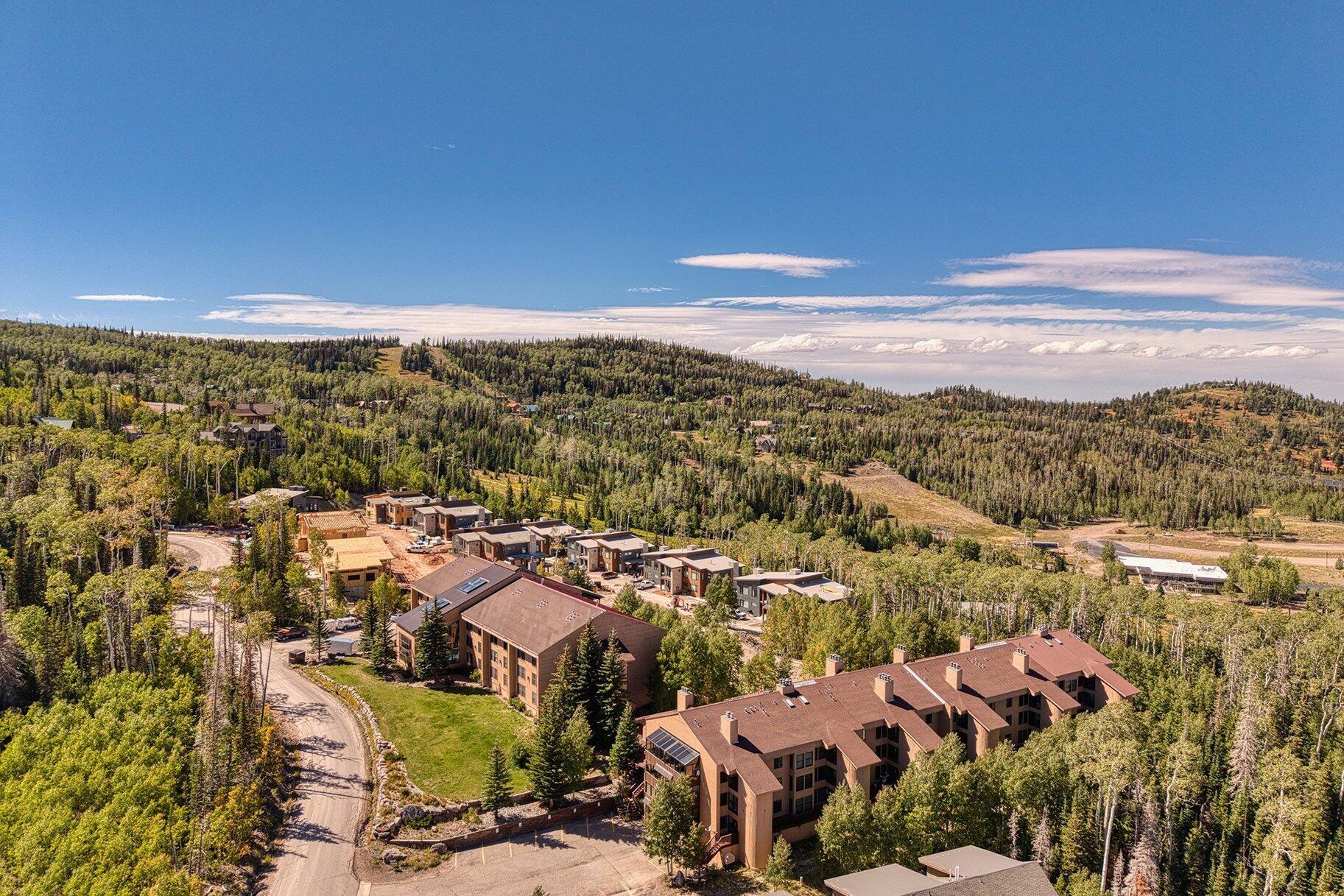 150 W Ridge View ST Unit: 128