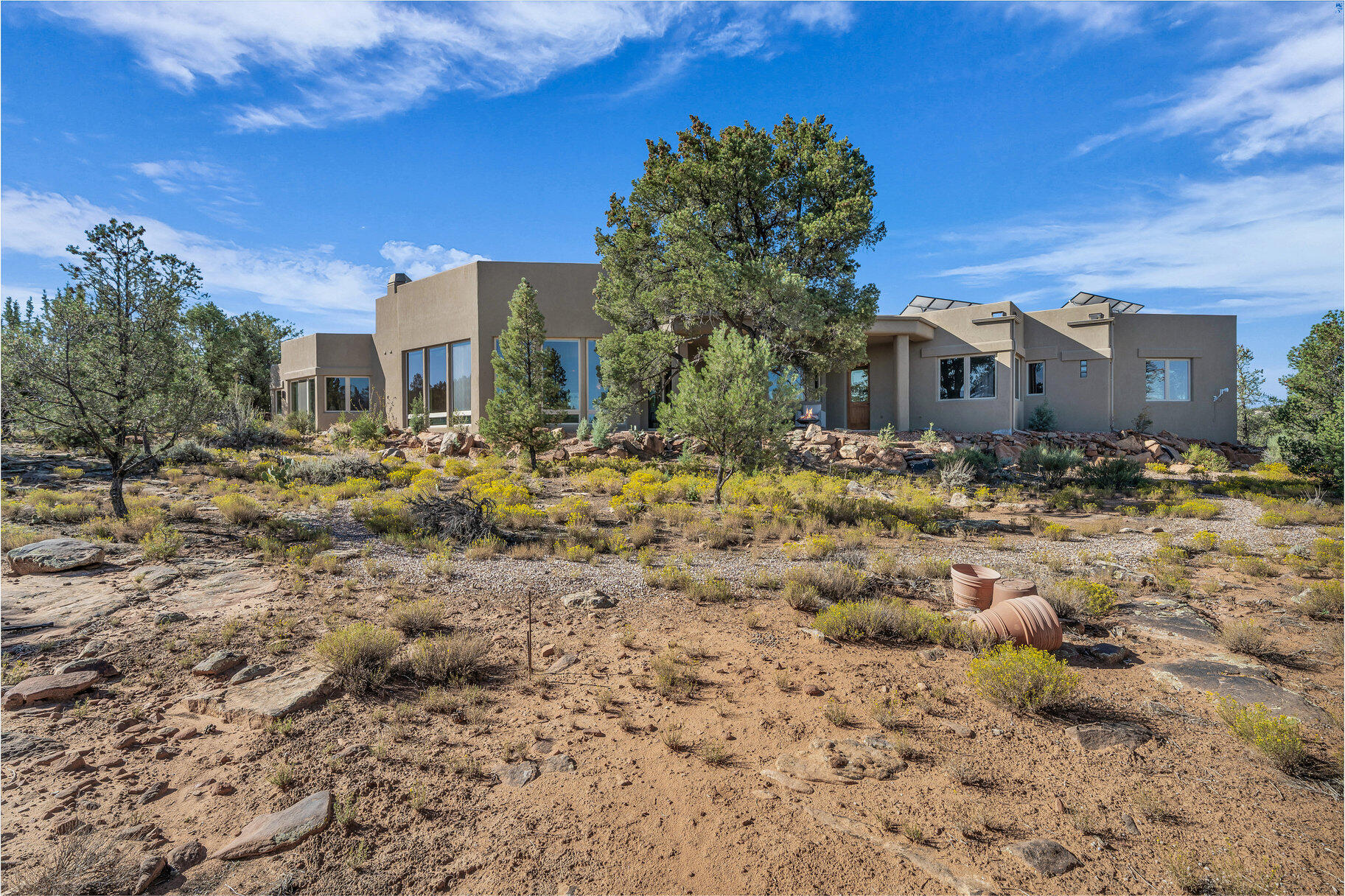 622 N Pinion Hills DR