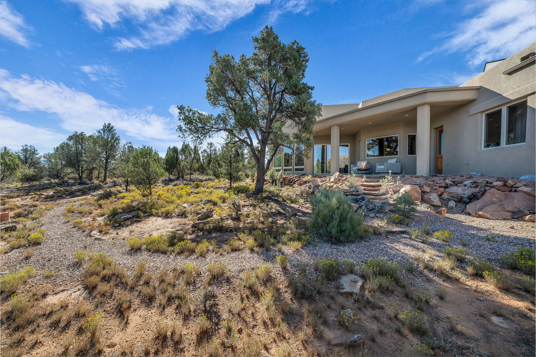 622 N Pinion Hills DR