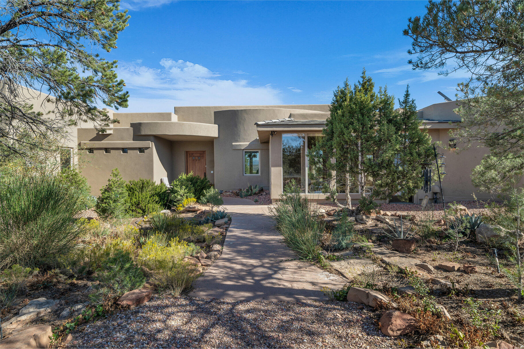 622 N Pinion Hills DR