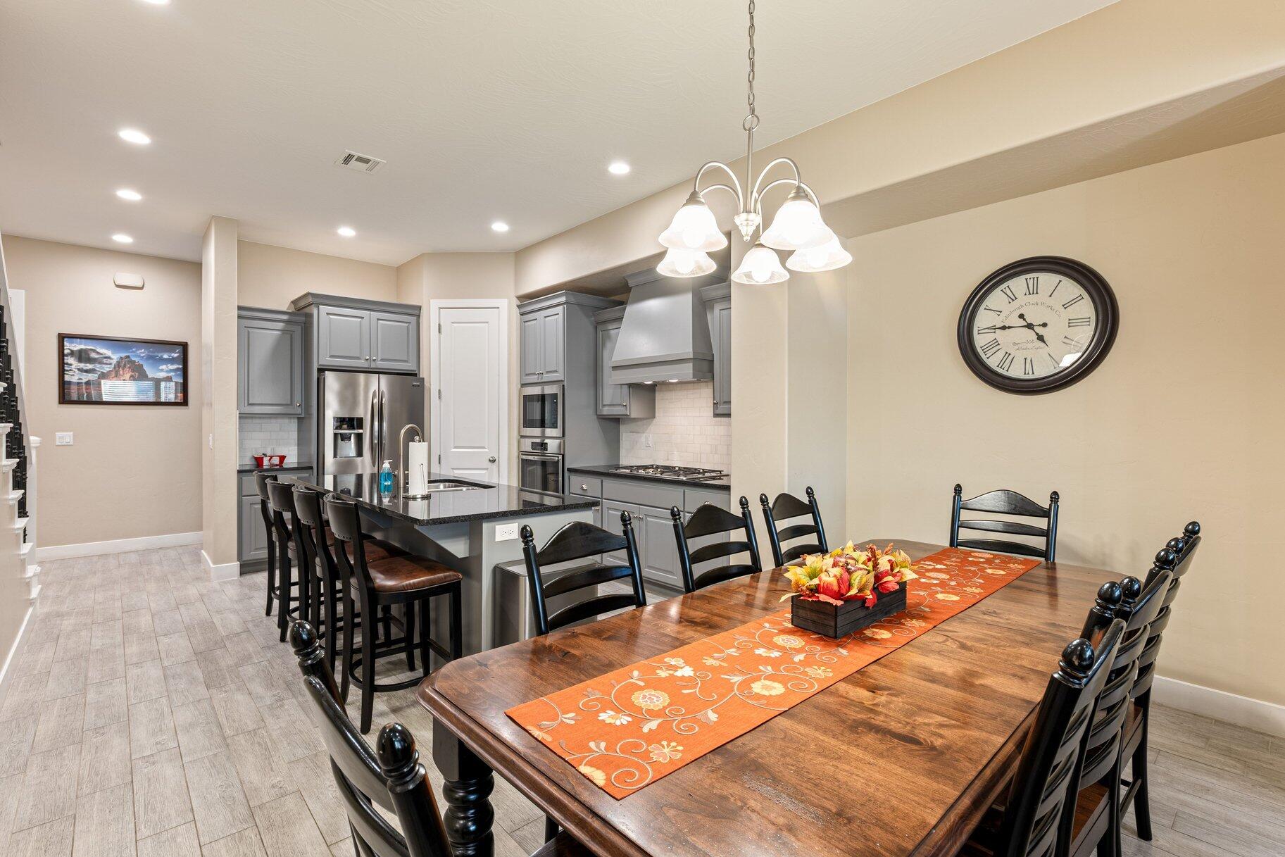 2111 N Coral Ridge DR 17C